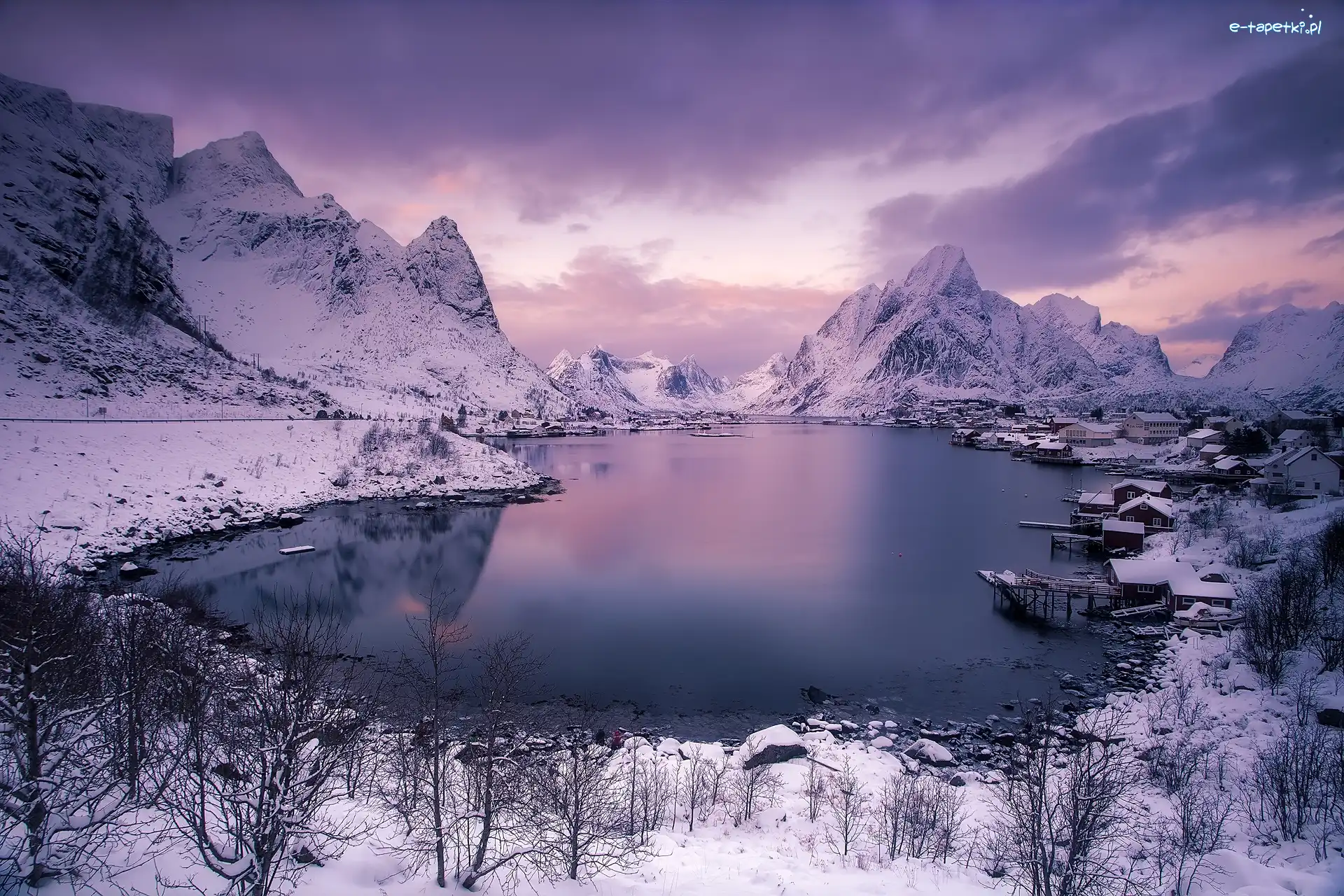Morze Norweskie, Lofoty, Chmury, Góry, Wieś Reine, Zima, Domy, Norwegia
