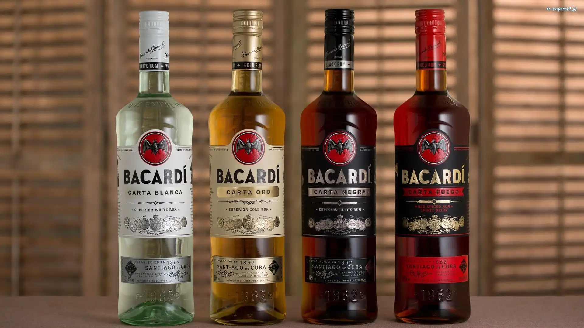 Bacardi, Butelki, Cztery, Rum