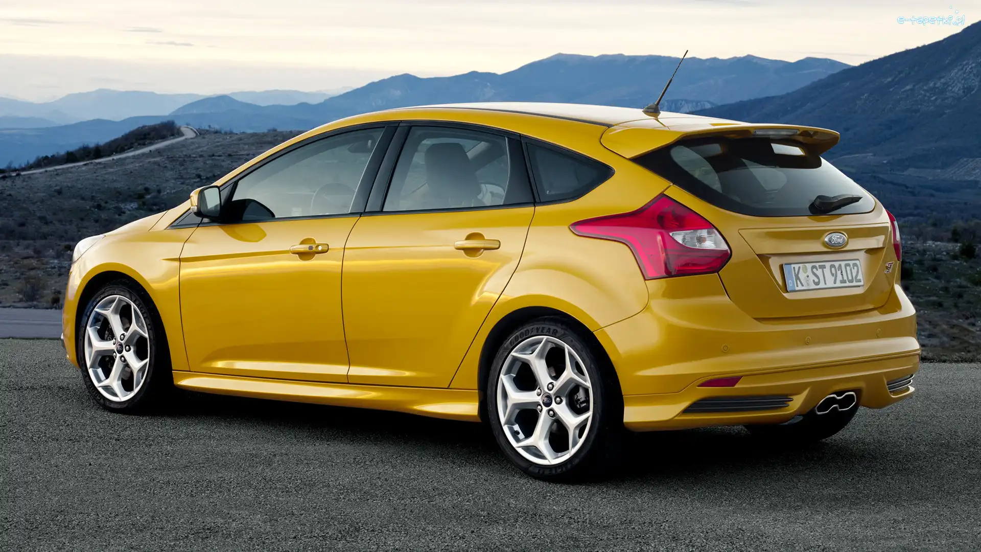 Ford Focus ST, Żółty