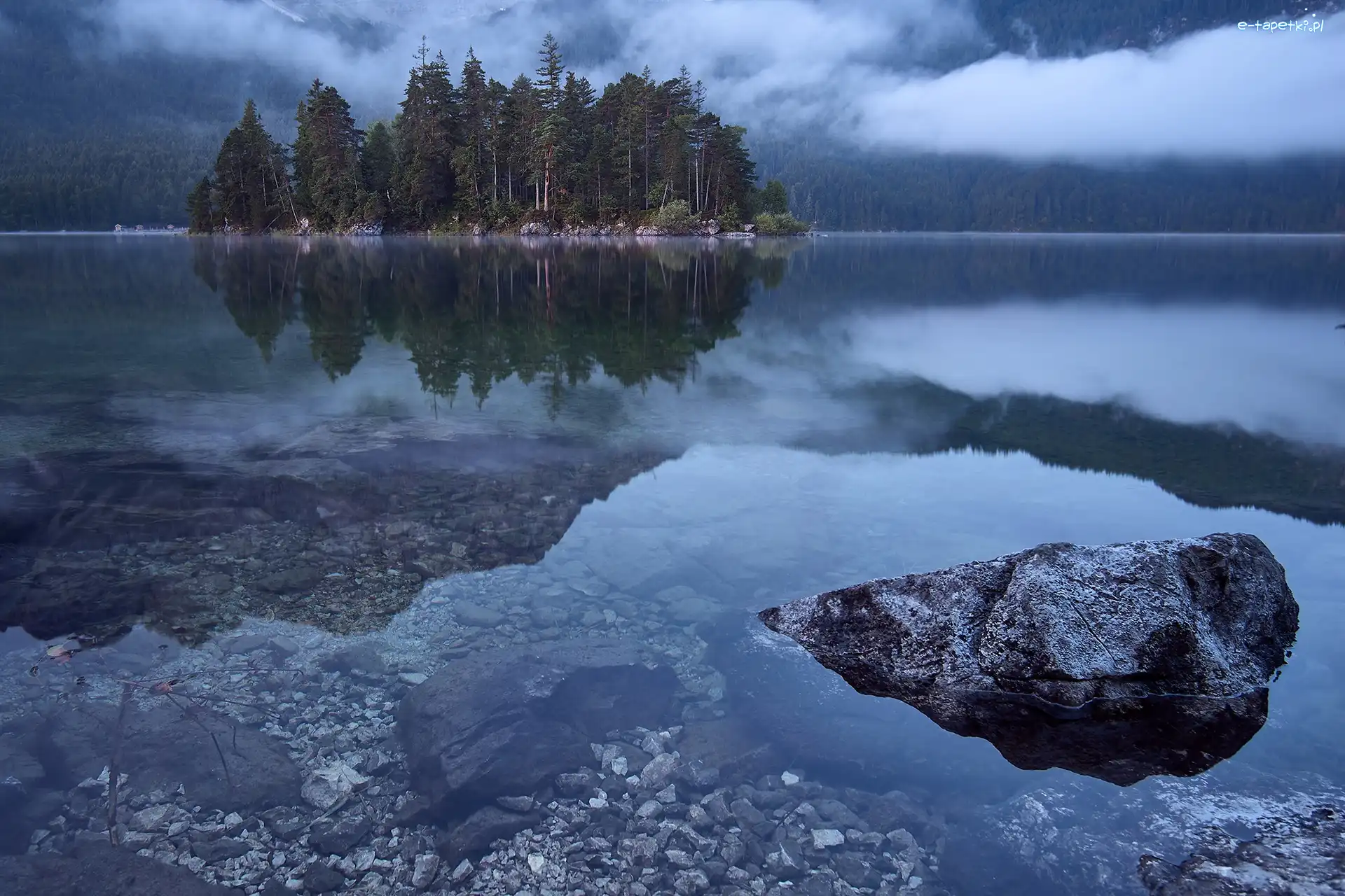 Jezioro Eibsee, Drzewa, Wyspa, Niemcy, Bawaria