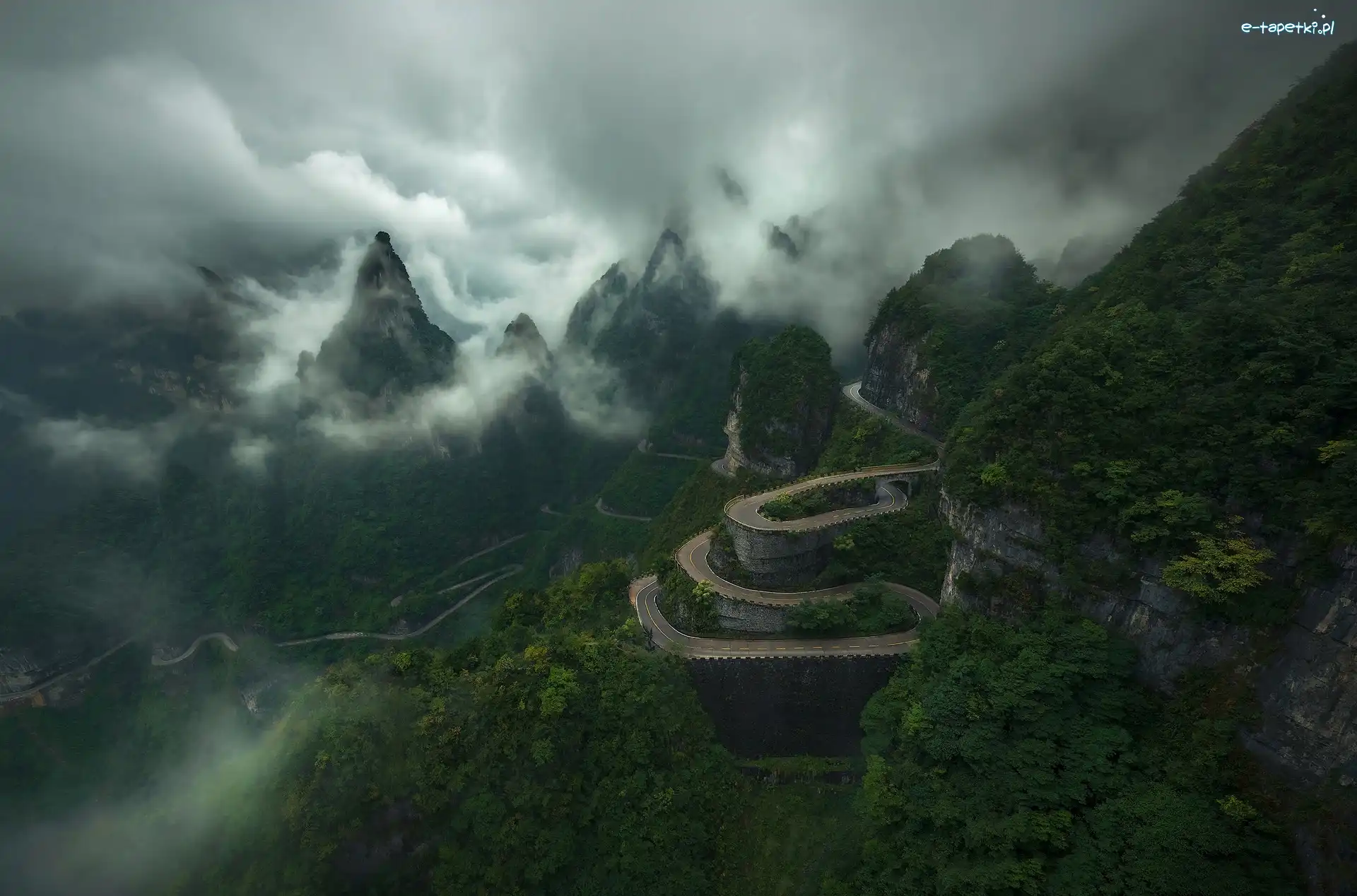 Droga, Kręta, Szczyty, Góra Tianmen, Góry, Chiny, Hunan, Chmury, Zhangjiajie National Forest Park