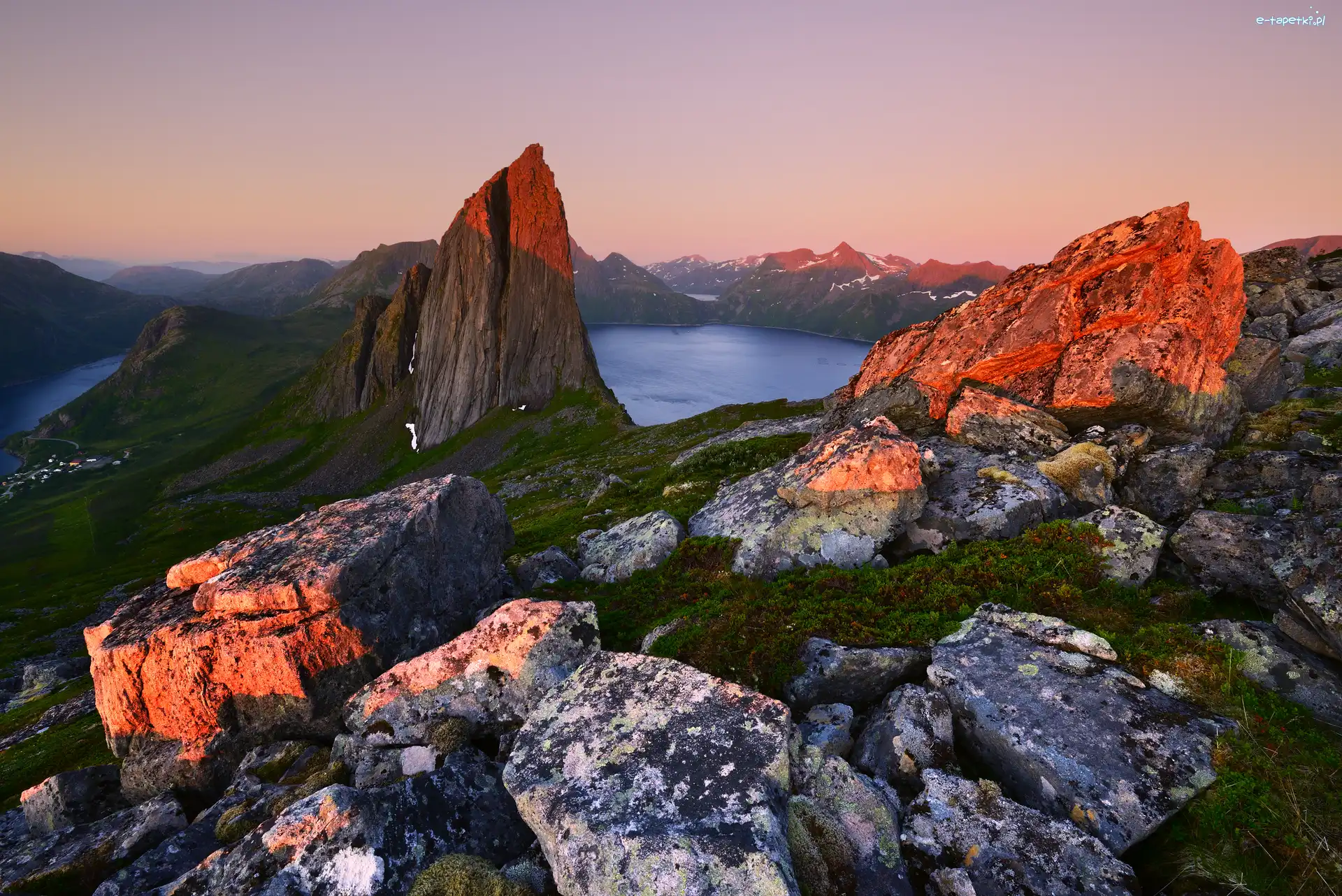 Góry, Morze, Skały, Norwegia, Wyspa Senja