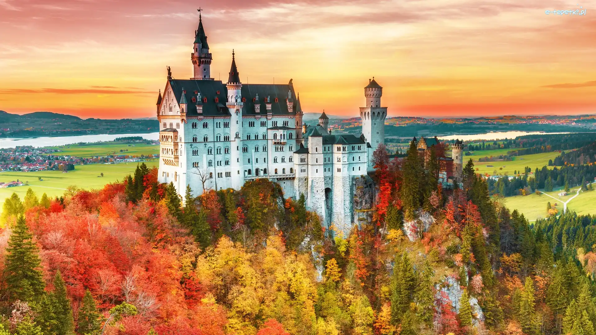 Jesień, Zamek Neuschwanstein, Drzewa, Wzgórza, Bawaria, Niemcy
