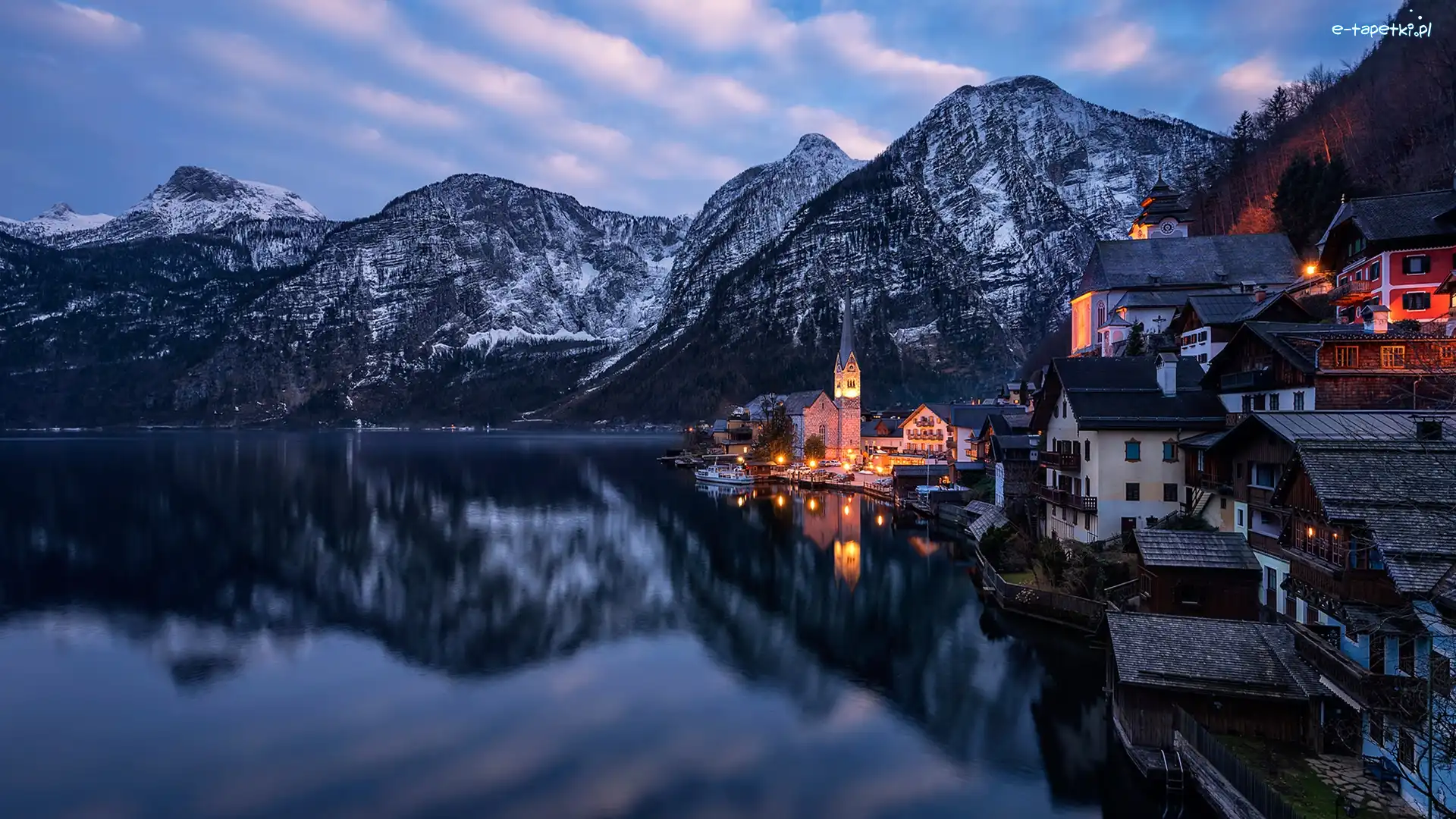 Alpy Salzburskie, Hallstatt, Chmury, Wieczór, Góry, Jezioro Hallstattersee, Domy, Austria