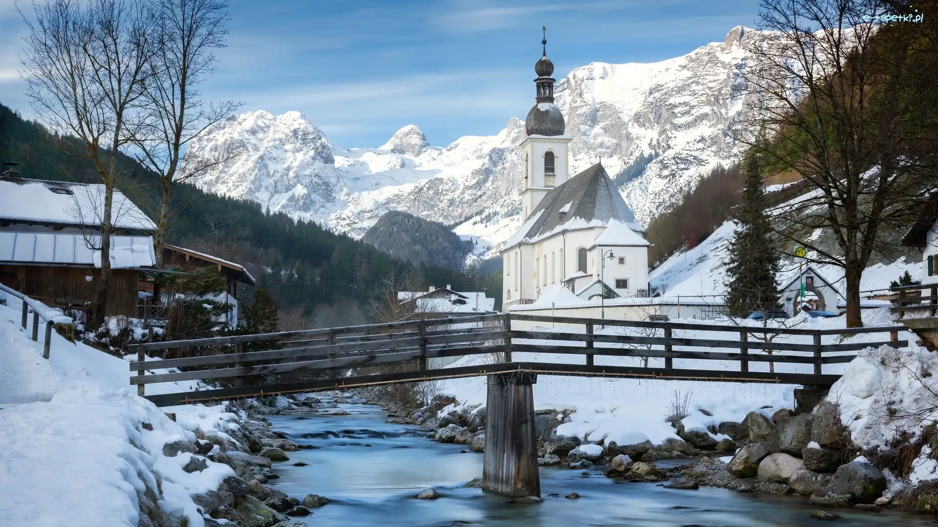 Most, Bawaria, Śnieg, Rzeka Ramsauer Ache, Ramsau bei Berchtesgaden, Góry Alpy, Kościół św. Sebastiana, Niemcy, Park Narodowy Berchtesgaden, Zima