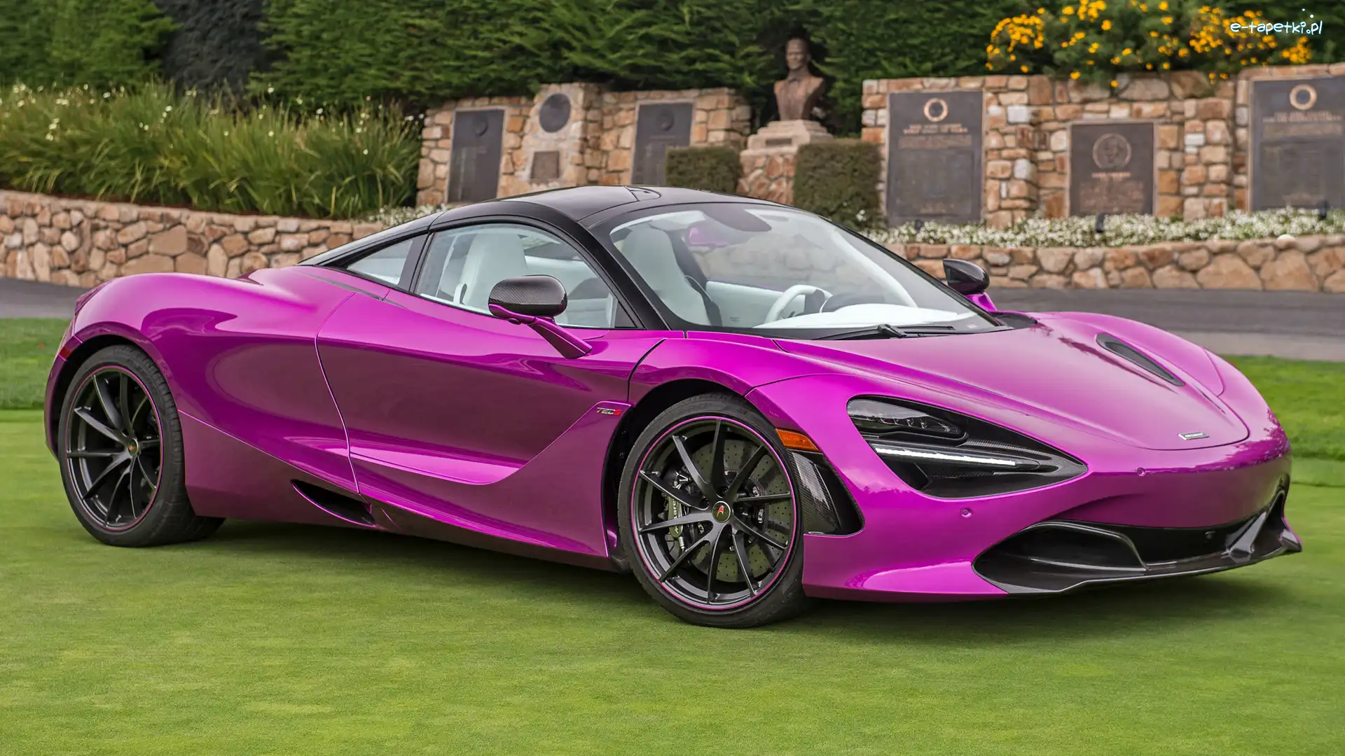 Fuksja, McLaren 720S