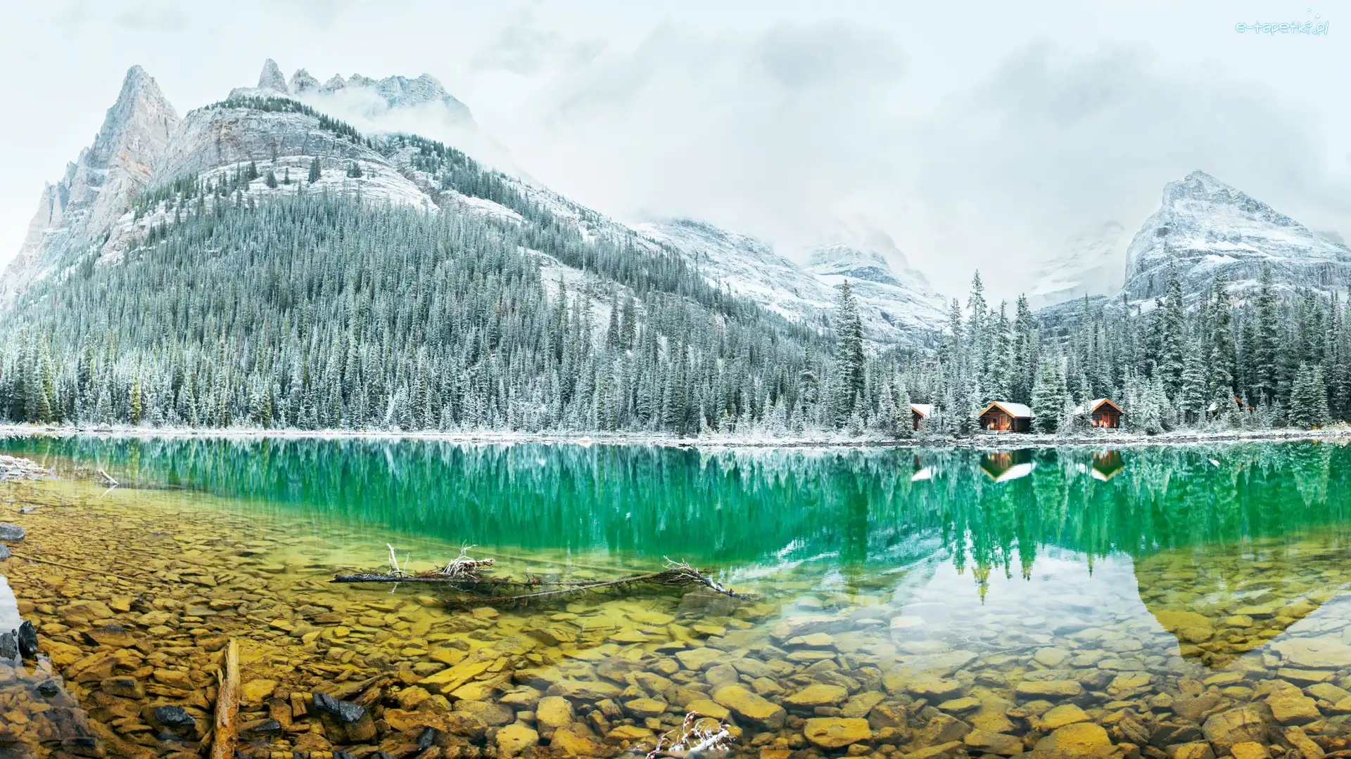Domki, Park Narodowy Yoho, Kanada, Prowincja Kolumbia Brytyjska, Góry Canadian Rockies, Lasy, Zima, Jezioro OHara