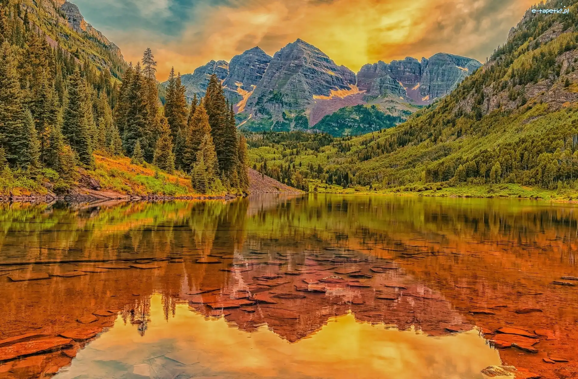 Lasy, Jezioro Maroon Lake, Góry Skaliste, Kolorado, Stany Zjednoczone, Drzewa, Szczyty Maroon Bells