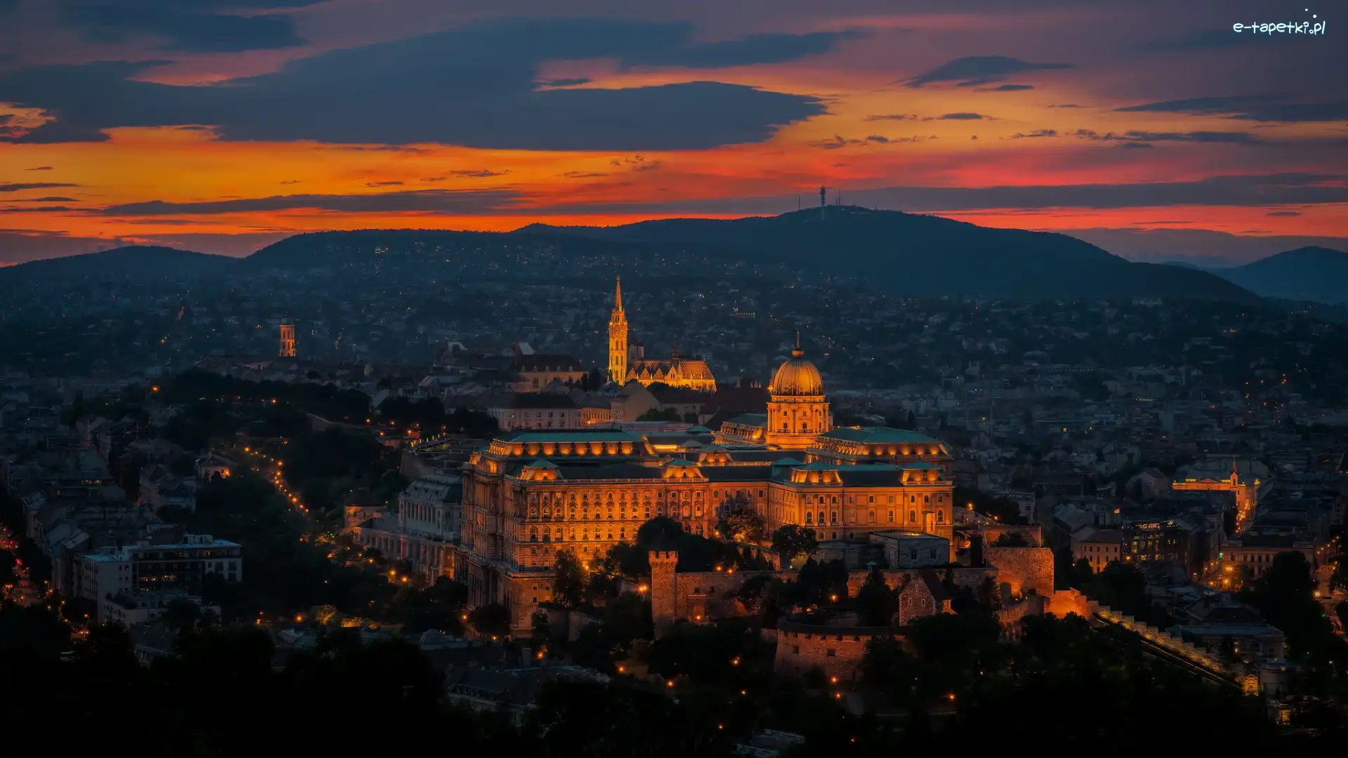 Budapeszt, Zamek Królewski, Wzgórza, Węgry, Oświetlony, Zachód słońca