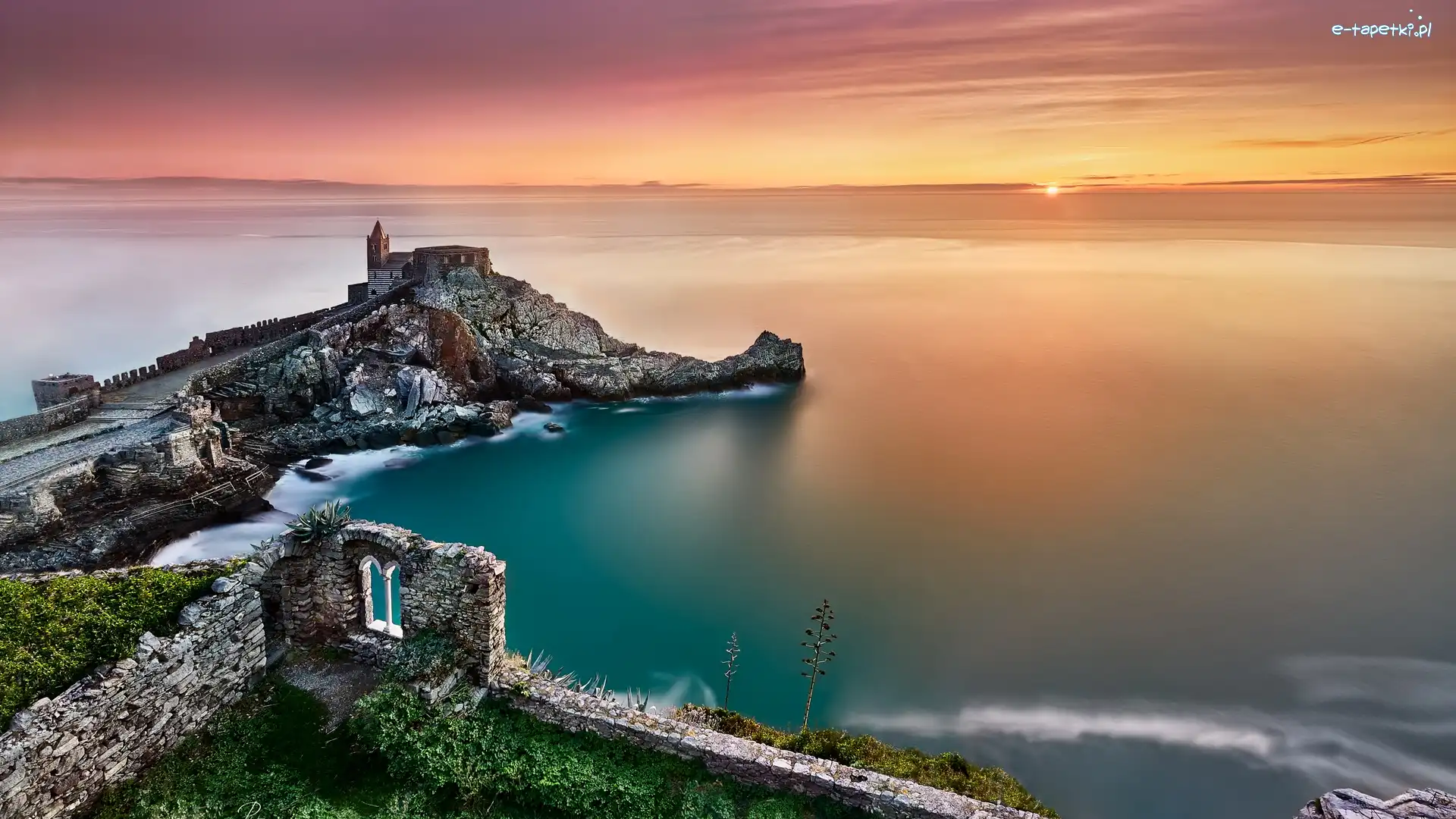 Liguria, Skały, Morze Liguryjskie, Chiesa di San Pietro - kościół św. Piotra, Miasteczko Portovenere, Kościół, , Wybrzeże, Włochy