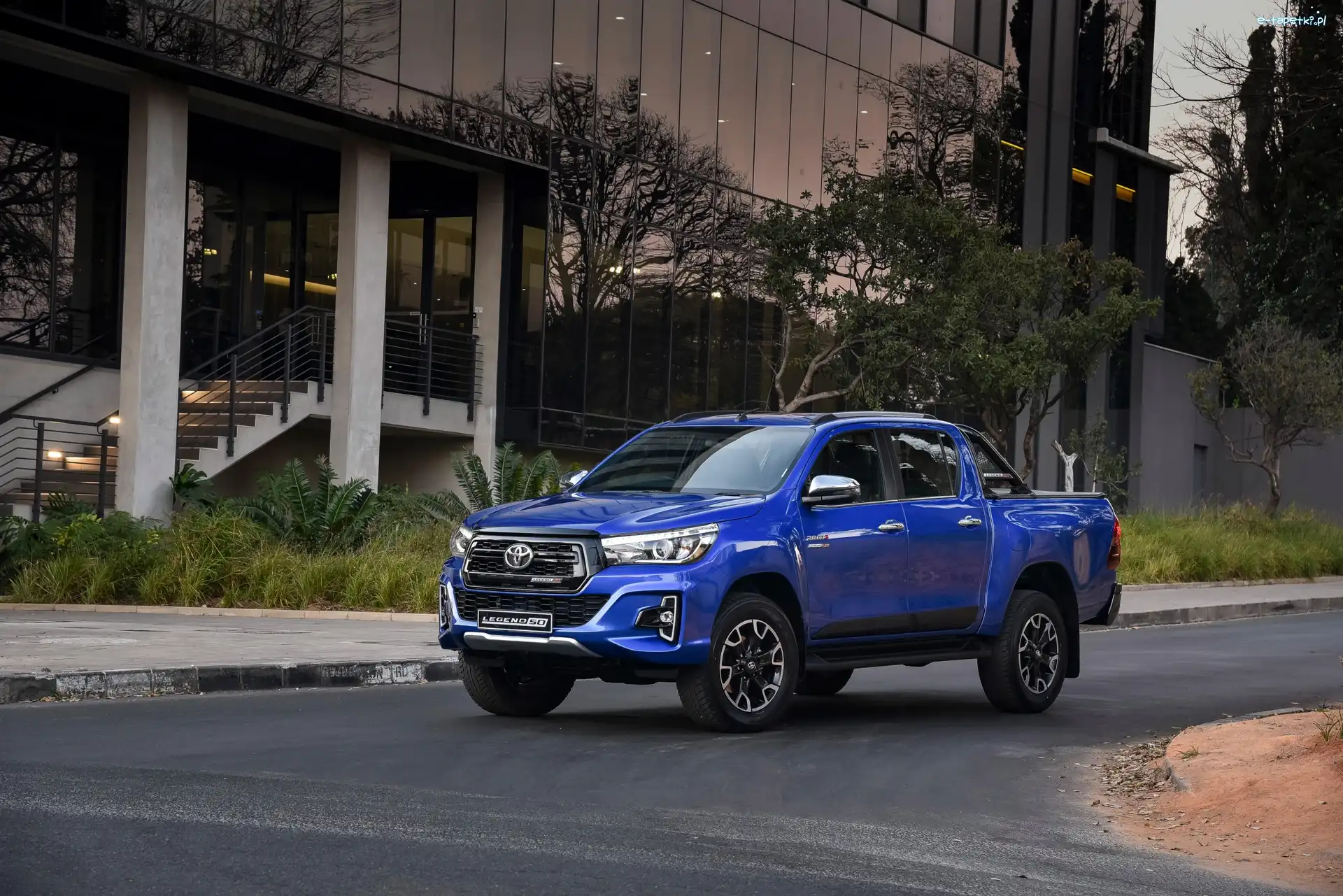 Toyota Hilux, Niebieska