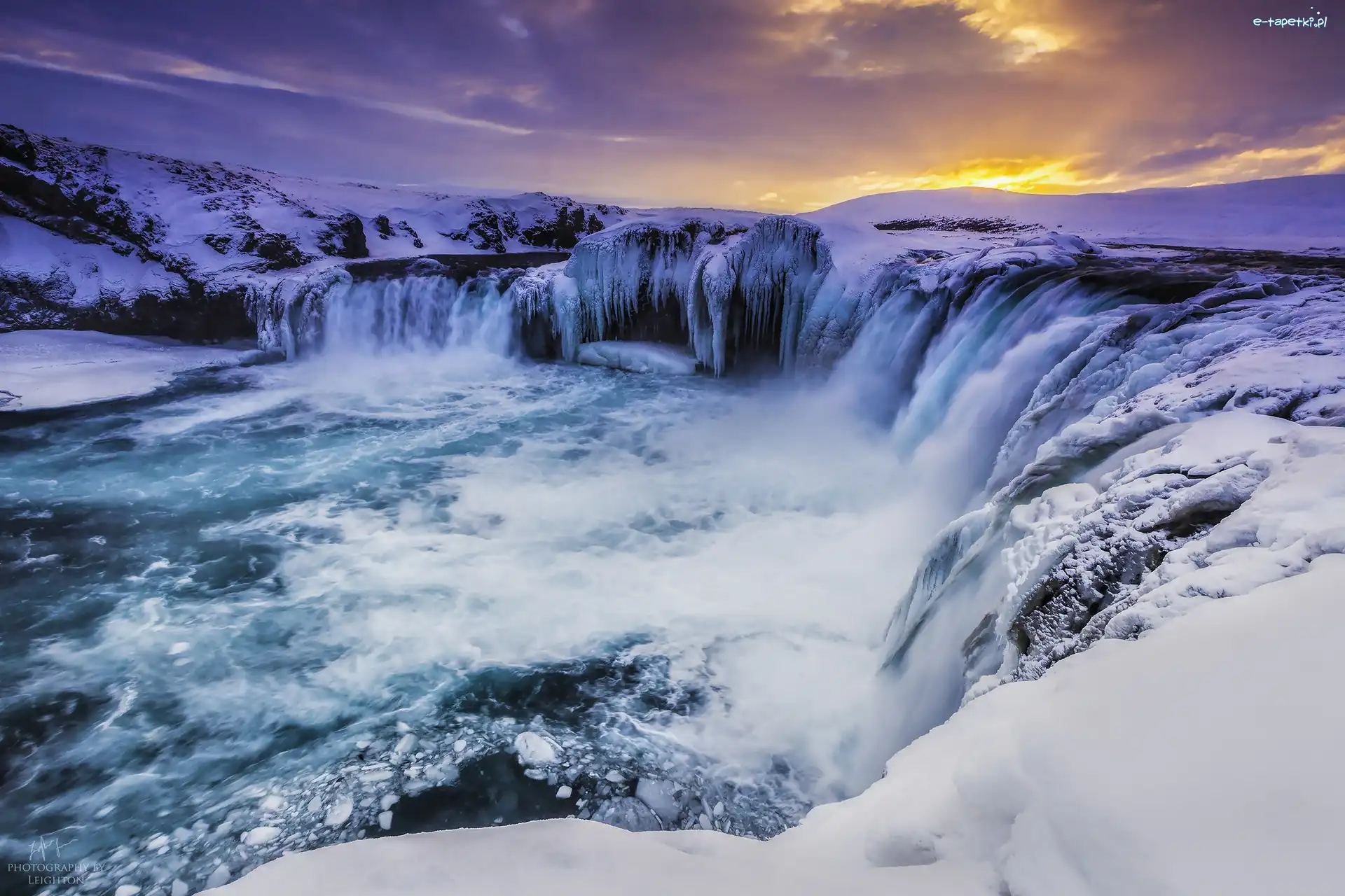 Zima, Śnieg, Sople, Wodospad Godafoss, Islandia, Zachód słońca, Góry