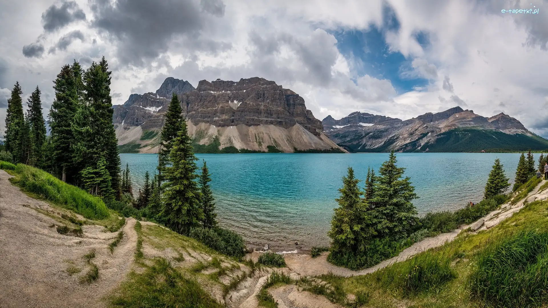 Chmury, Park Narodowy Banff, Jezioro Bow Lake, Prowincja Alberta, Kanada, Drzewa, Góry