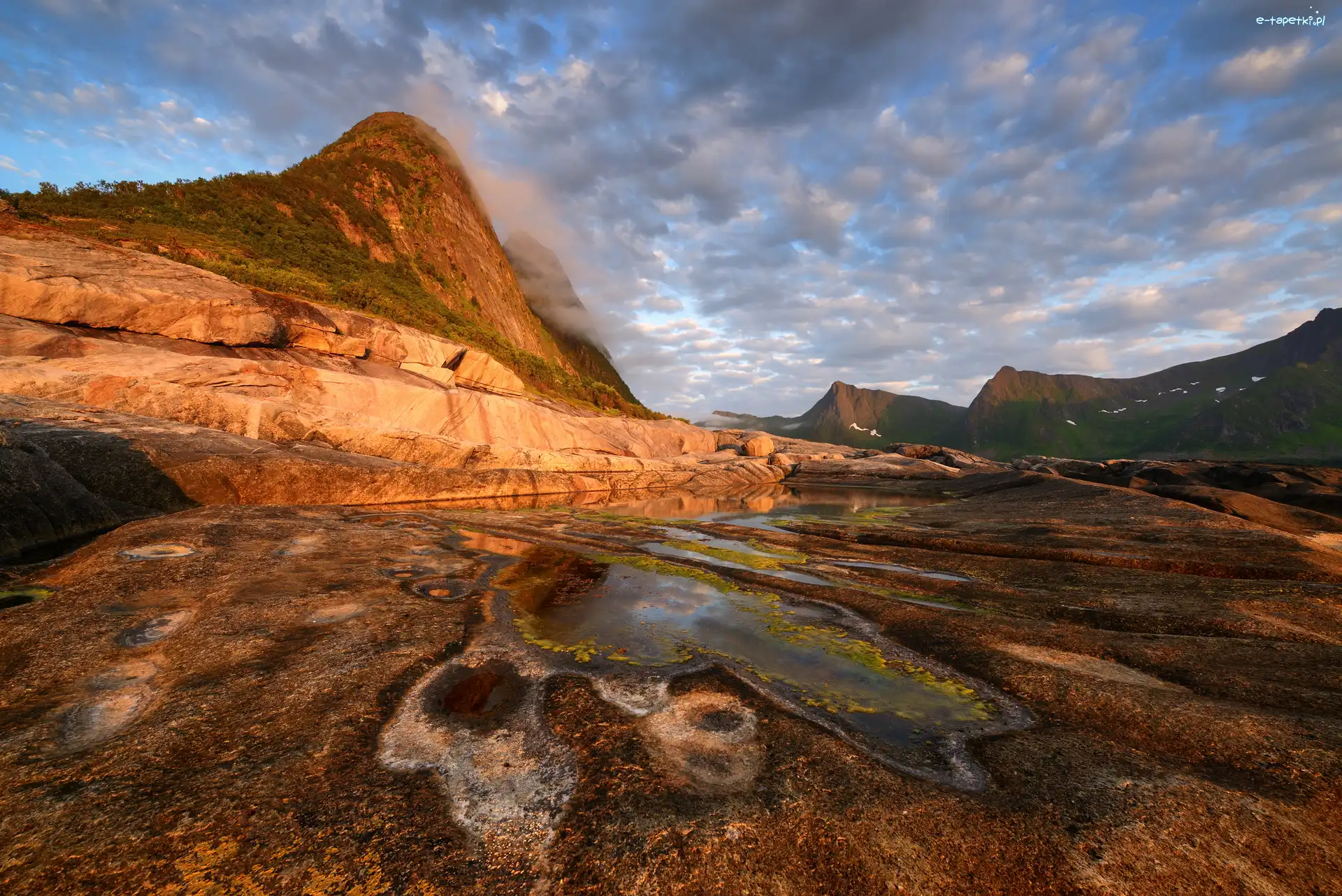 Góry, Tungeneset, Skały, Norwegia, Wyspa Senja