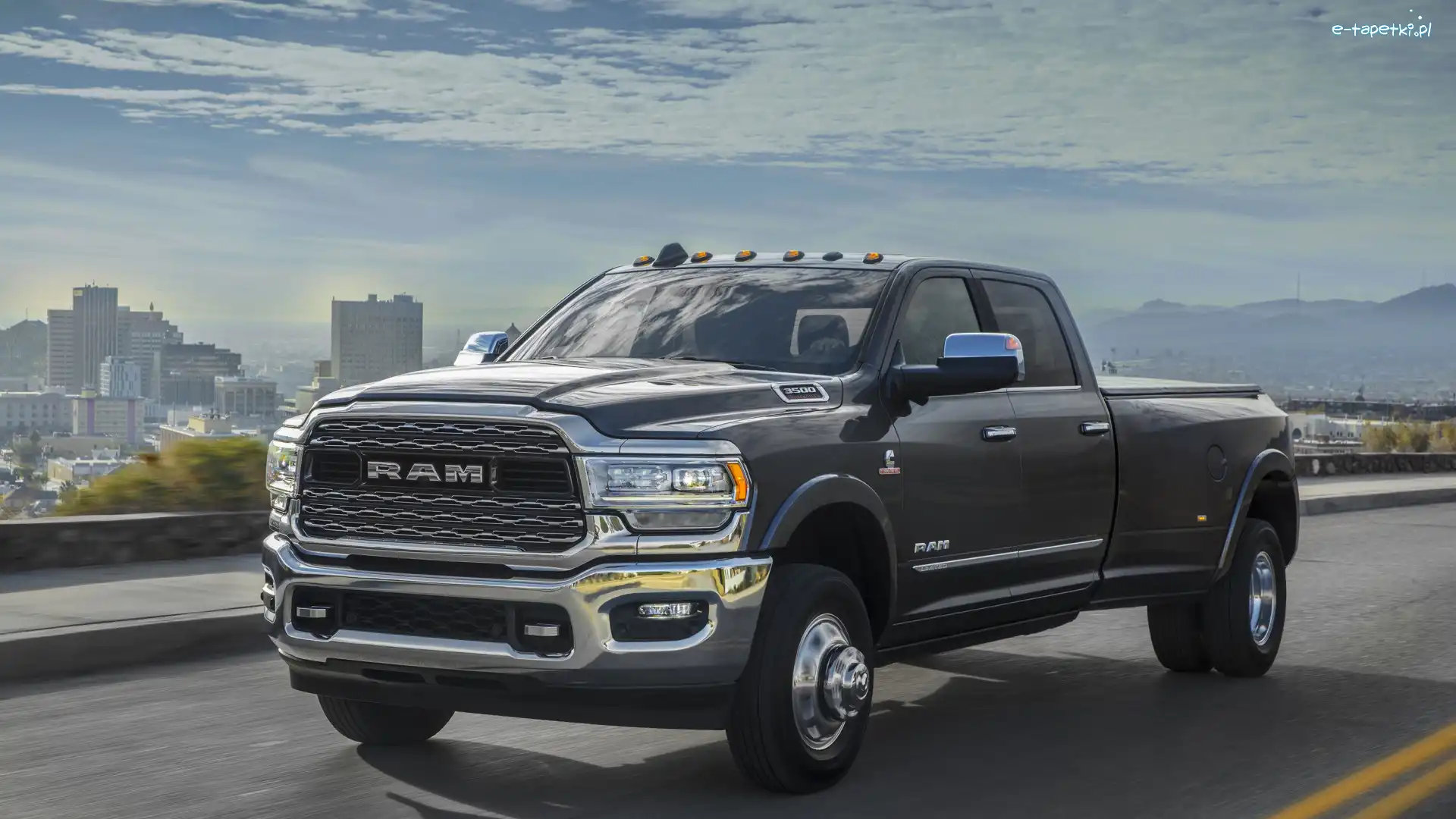 Droga, Dodge RAM 3500