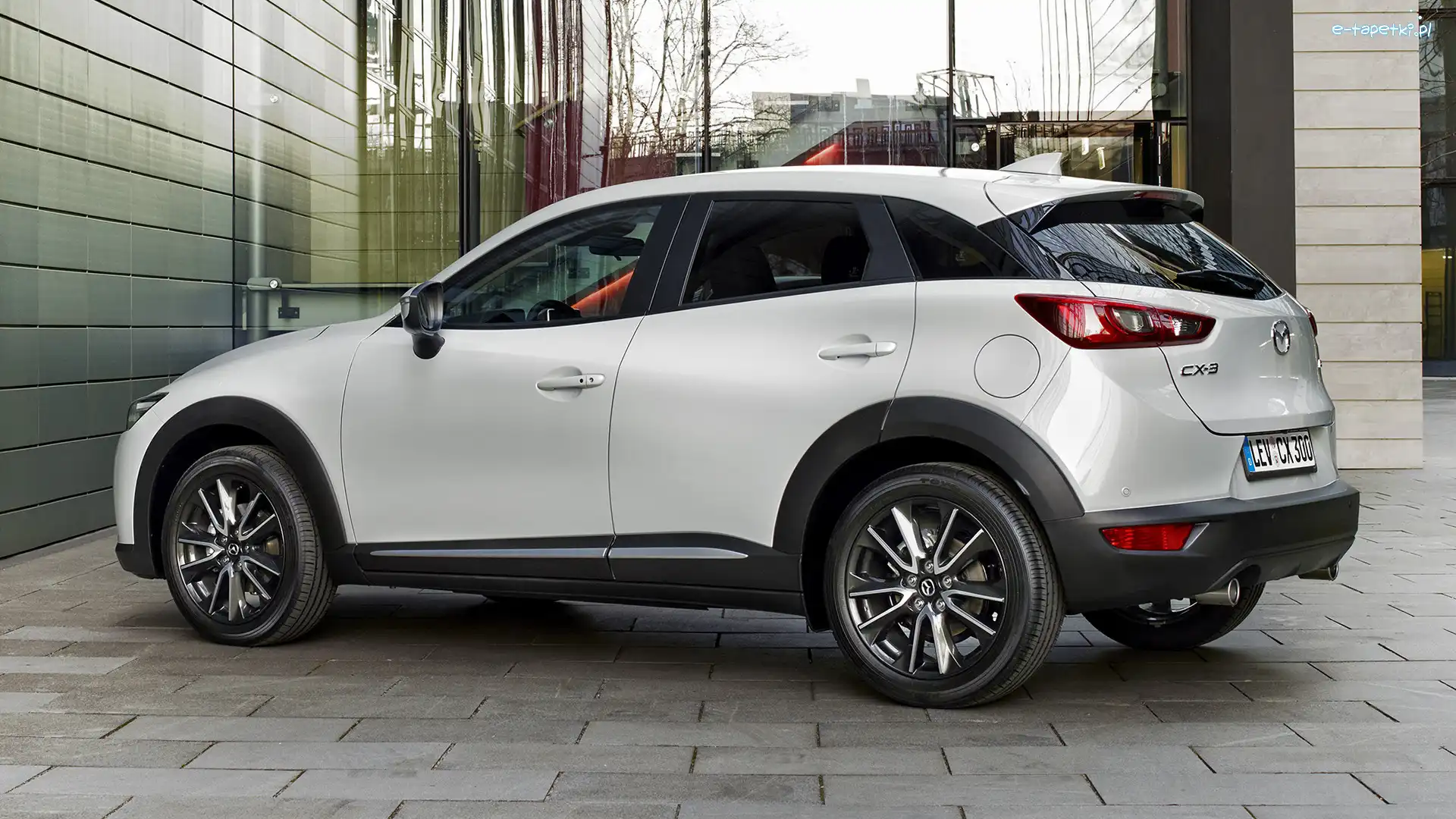 Bok, Mazda CX-3, Biała