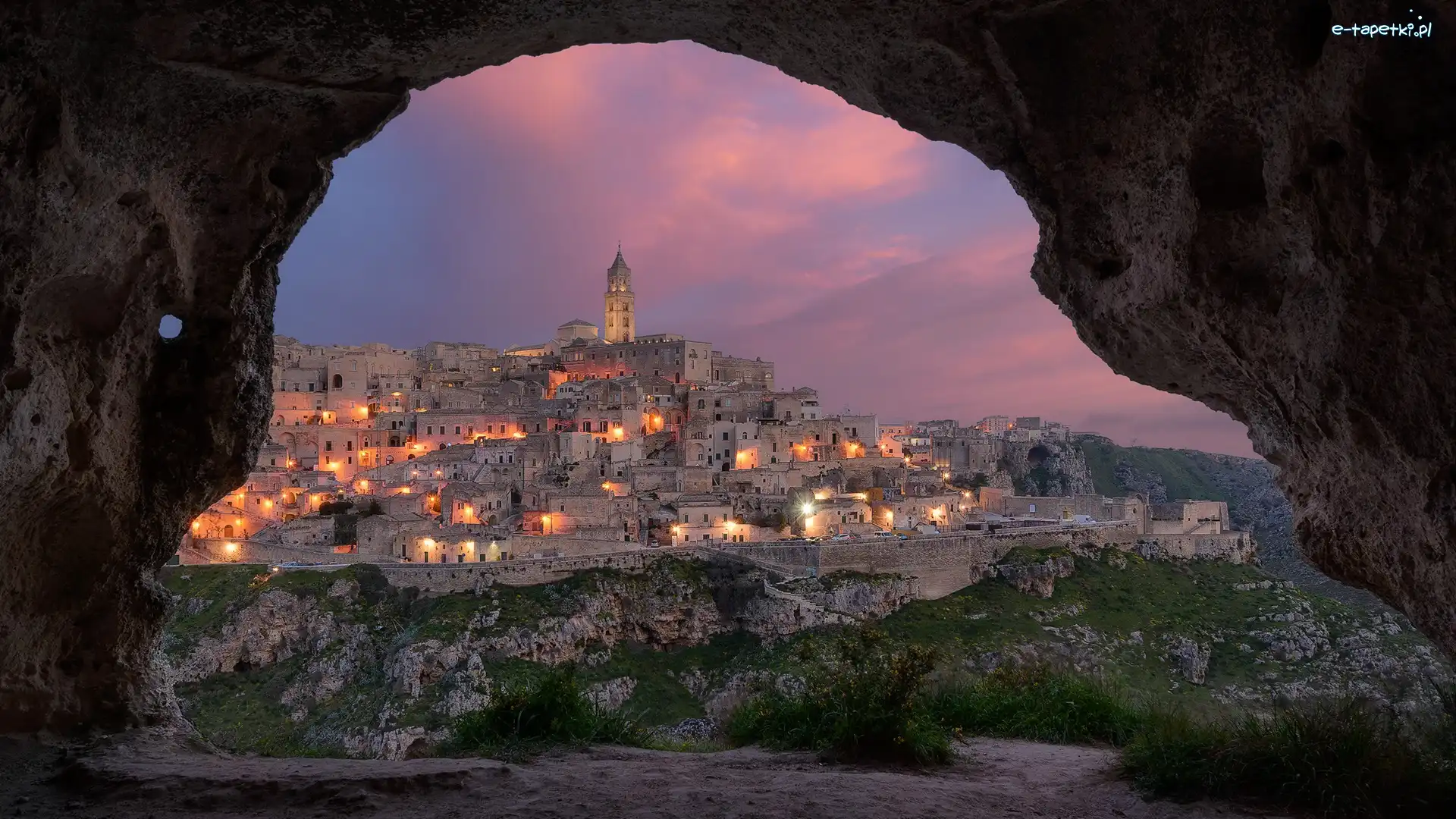 Bazylika katedralna, Region Basilicata, Skała, Zachód słońca, Matera, Domy, Światła, Włochy