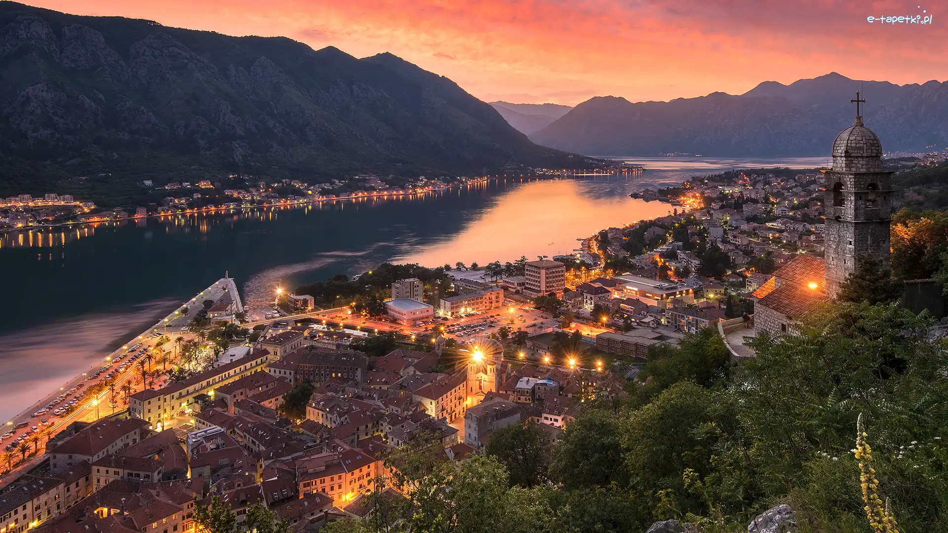Morze, Czarnogóra, Domy Zdjęcie miasta, Oświetlone, Zatoka Kotorska, Zachód słońca, Góry, Miasto Kotor