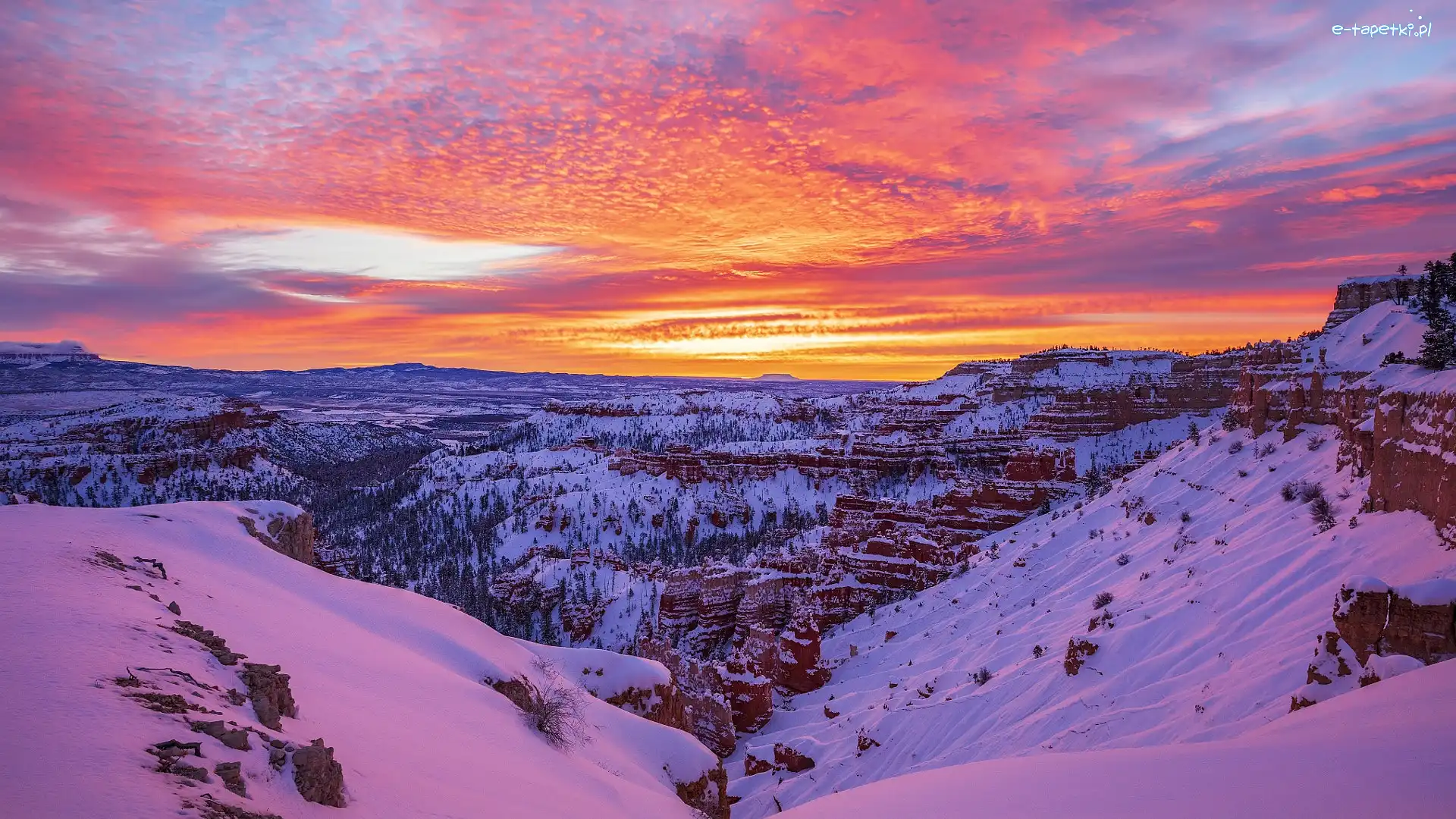 Chmury, Park Narodowy Bryce Canyon, Skały, Stan Utah, Stany Zjednoczone, Zachód słońca, Zima