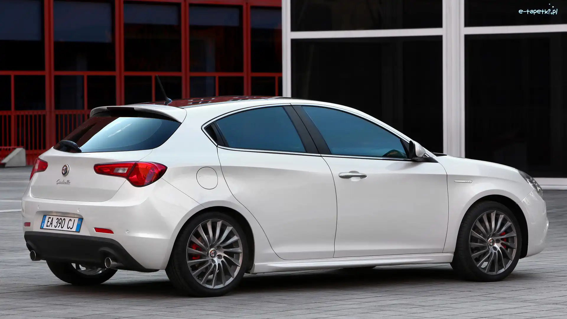 Bok, Alfa Romeo Giulietta, Biała