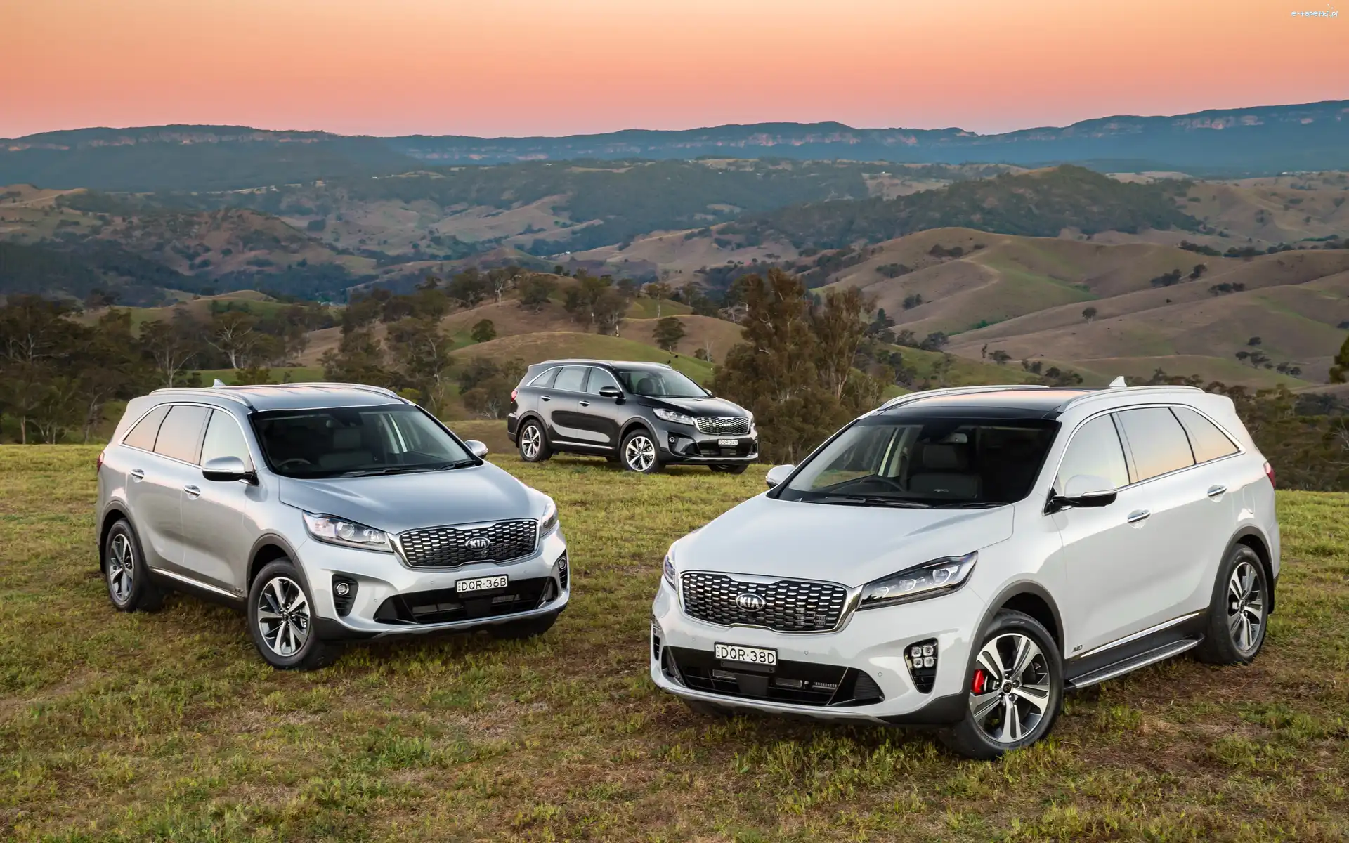 Kia Sorento, Trzy
