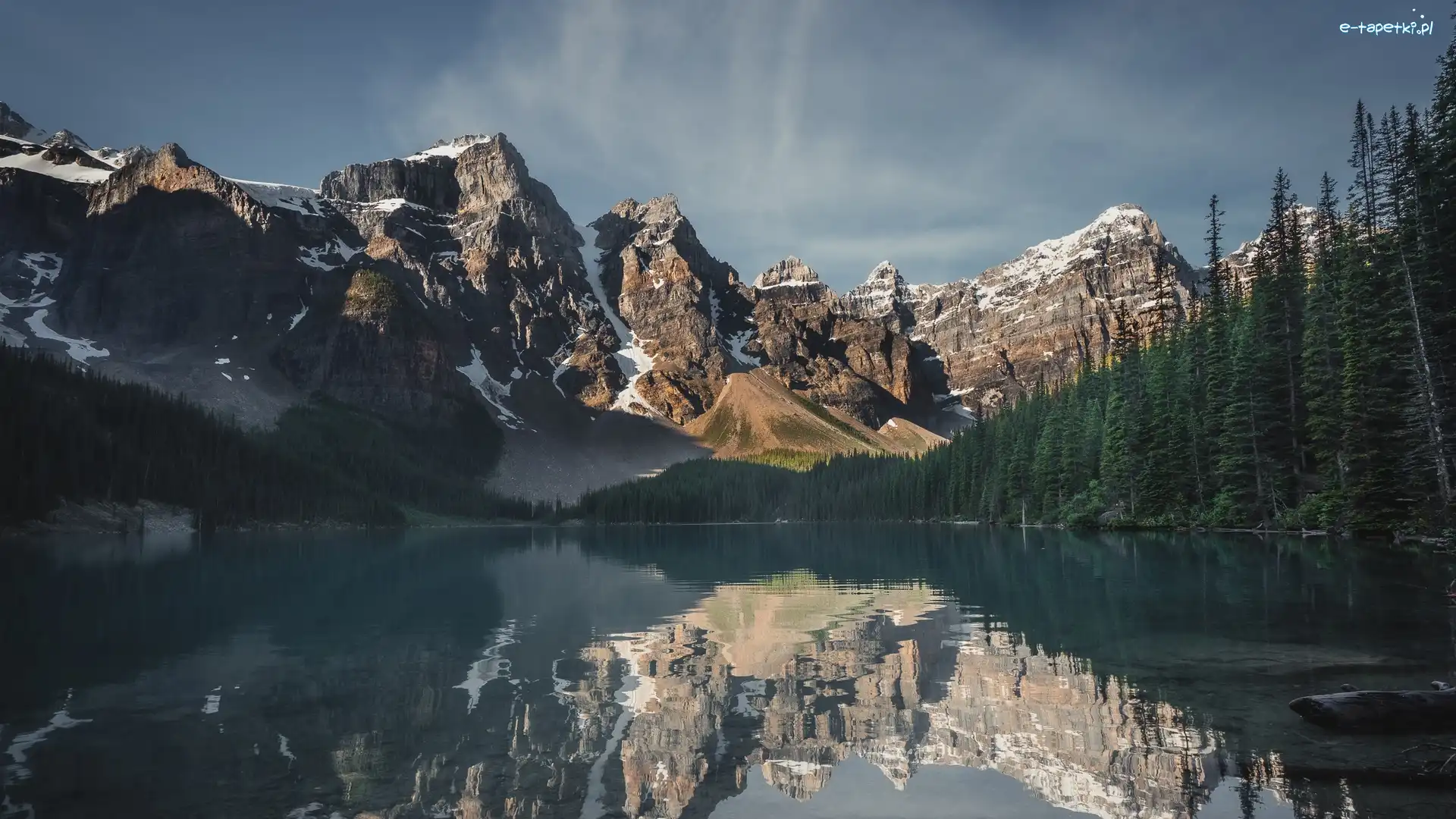 Drzewa, Moraine Lake, Kanada, Prowincja Alberta, Lasy, Góry, Park Narodowy Banff, Jezioro
