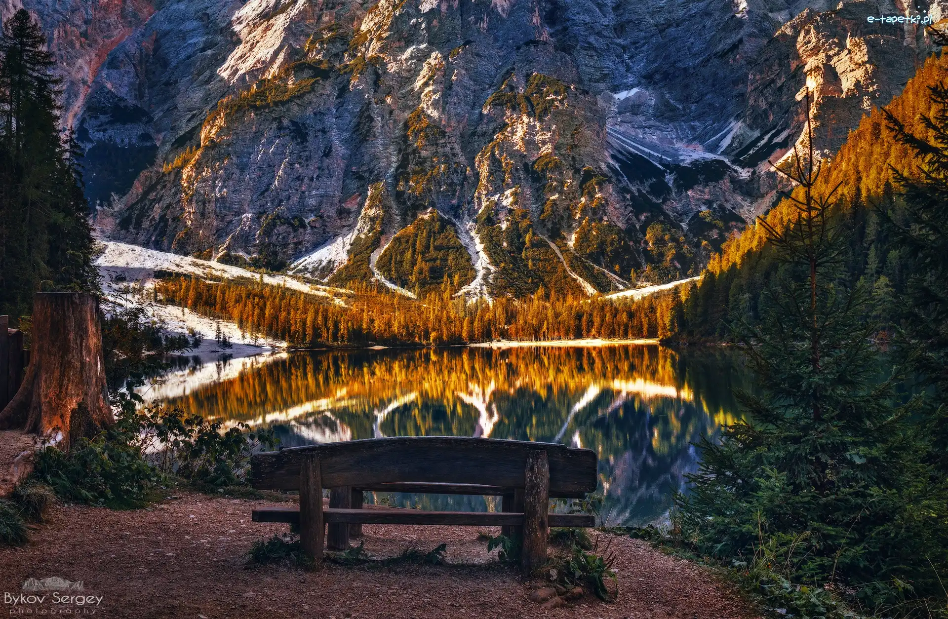 Ławka, Pragser Wildsee, Włochy, Tyrol, Lago di Braies, Góry, Dolomity, Jezioro