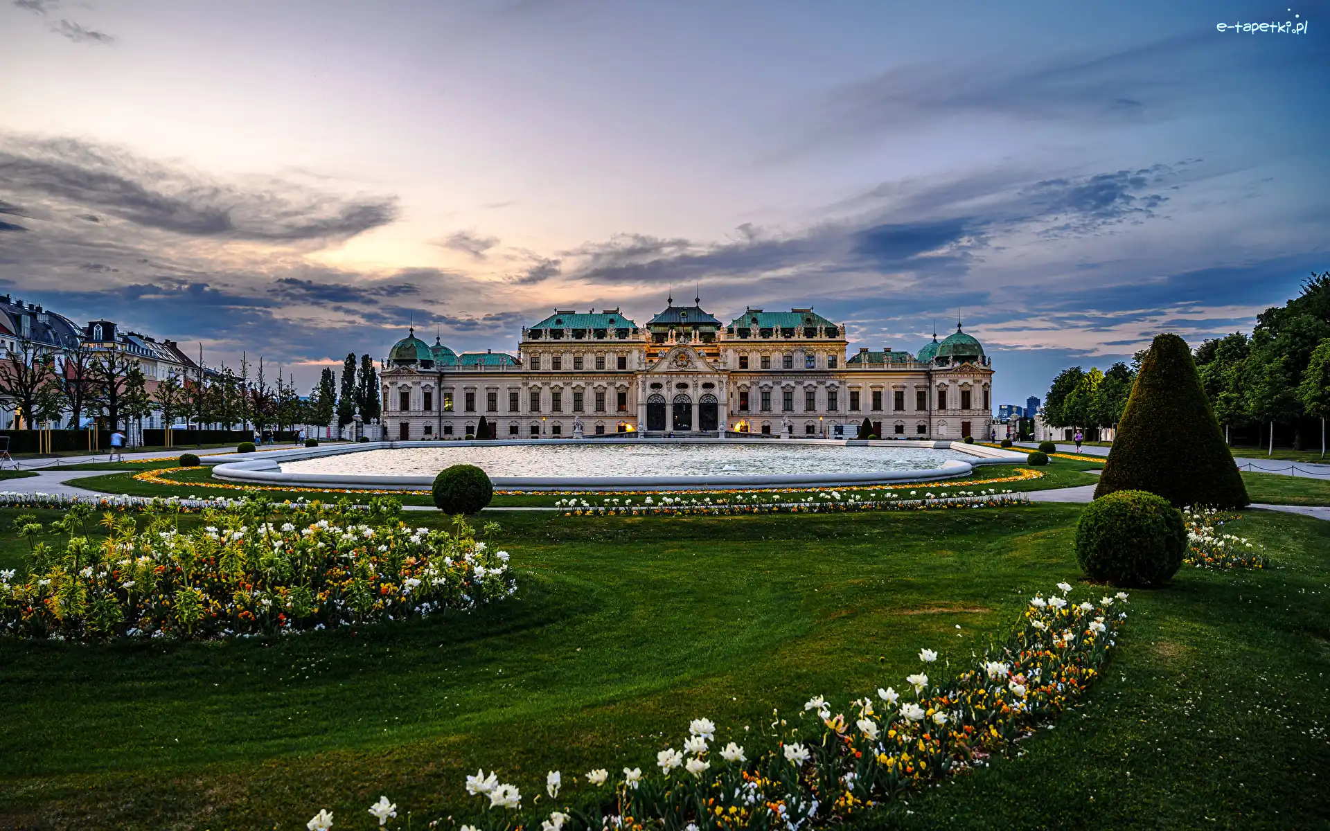 Austria, Rabaty, Kwiaty, Belweder w Wiedniu, Pałac, Wiedeń, Trawa