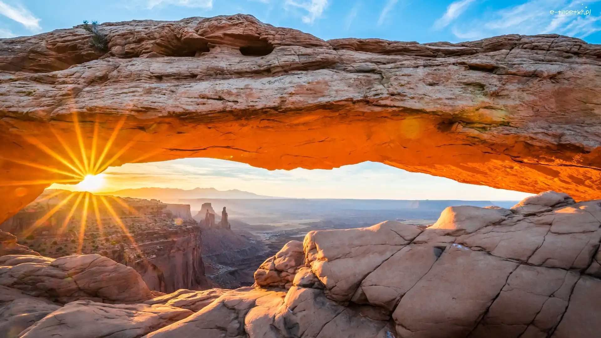 Stan Utah, Promienie słońca, Park Narodowy Canyonlands, Stany Zjednoczone, Skała, Kanion