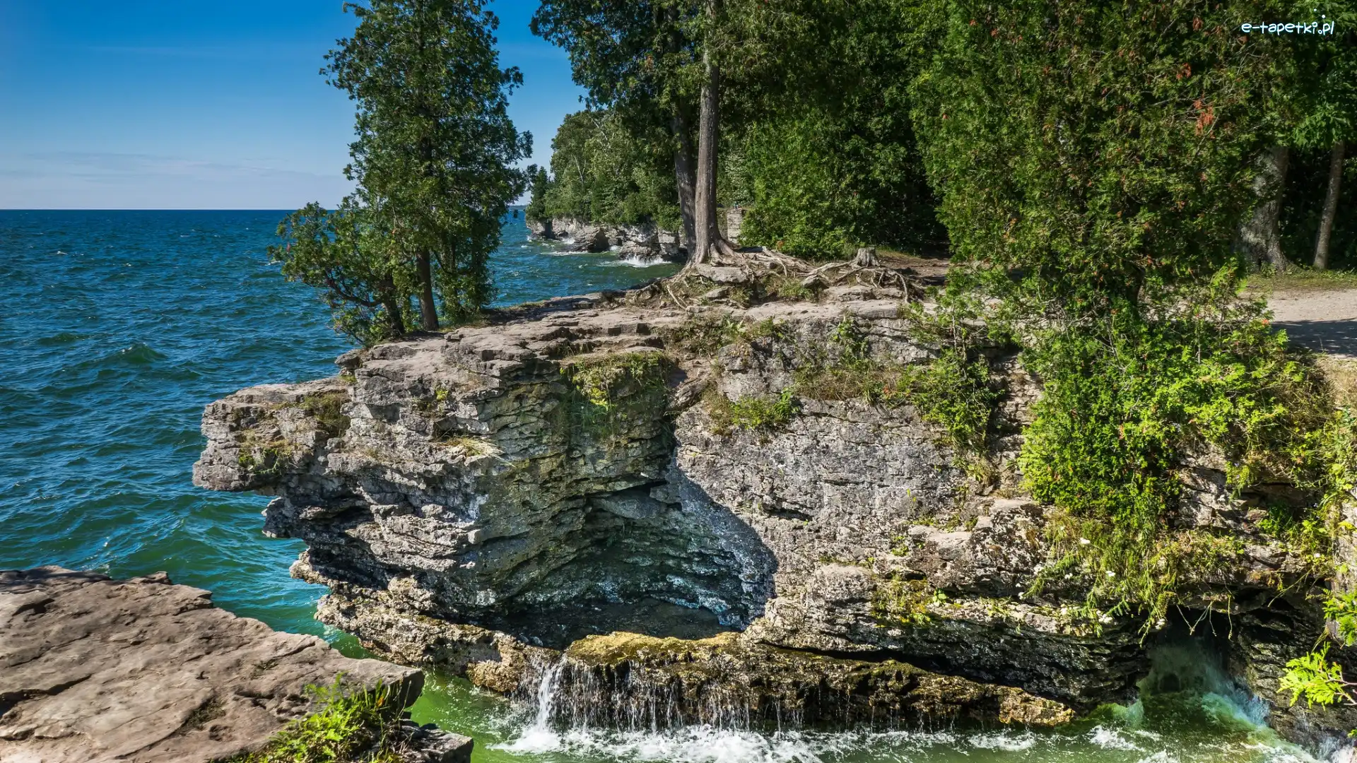 Jezioro Michigan, Jezioro, Stany Zjednoczone, Stan Wisconsin, Skały, Park, Cave Point County Park, Drzewa
