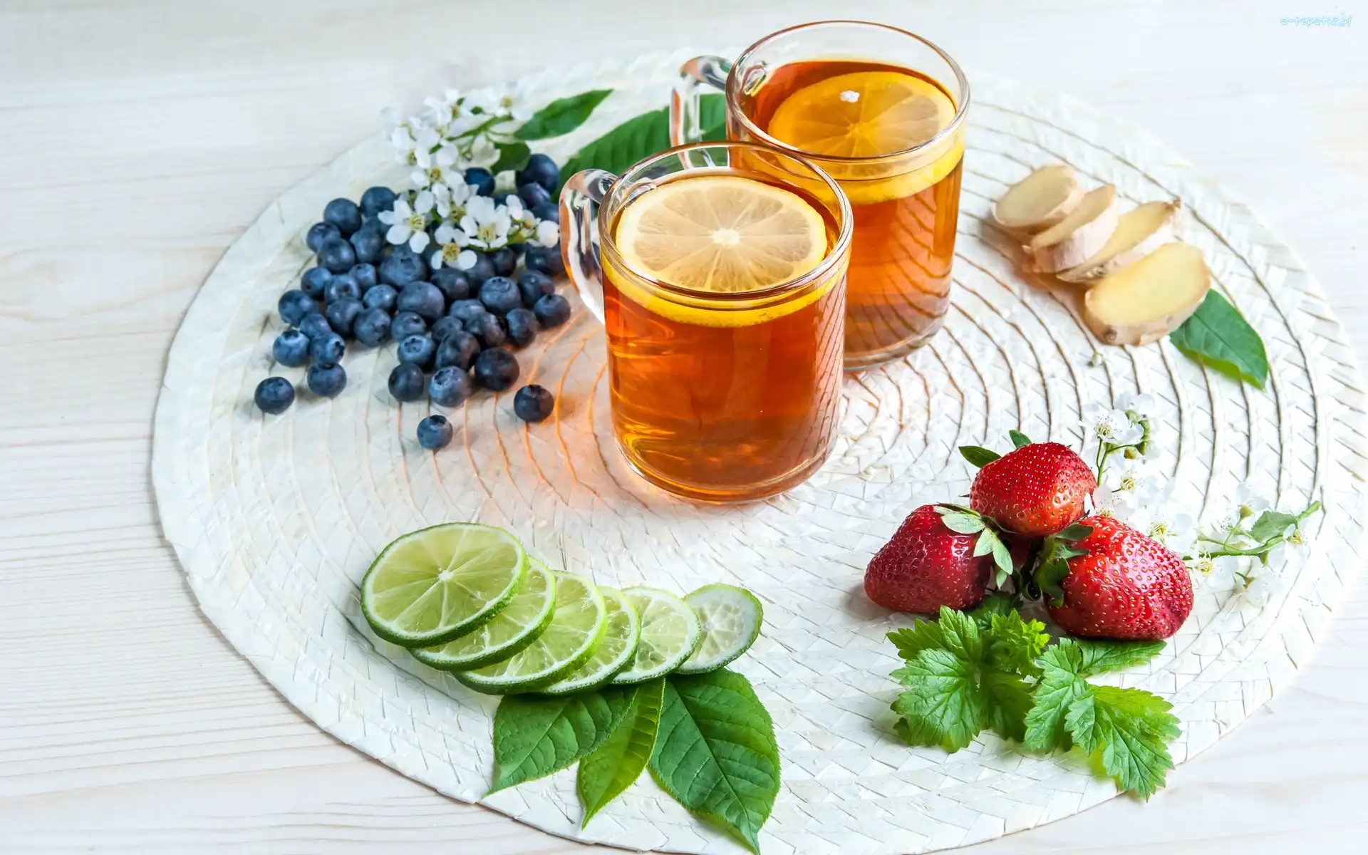 Truskawki, Limonki, Imbir, Listki, Cytryna, Herbata
