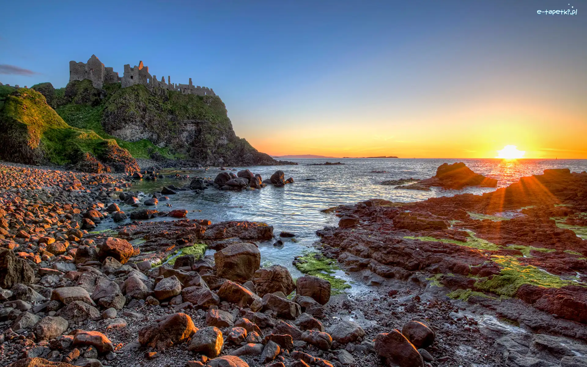 Zamek, Wschód słońca, Kamienie, Skały, Wybrzeże, Irlandia Północna, Ruiny, Morze, Dunluce Castle