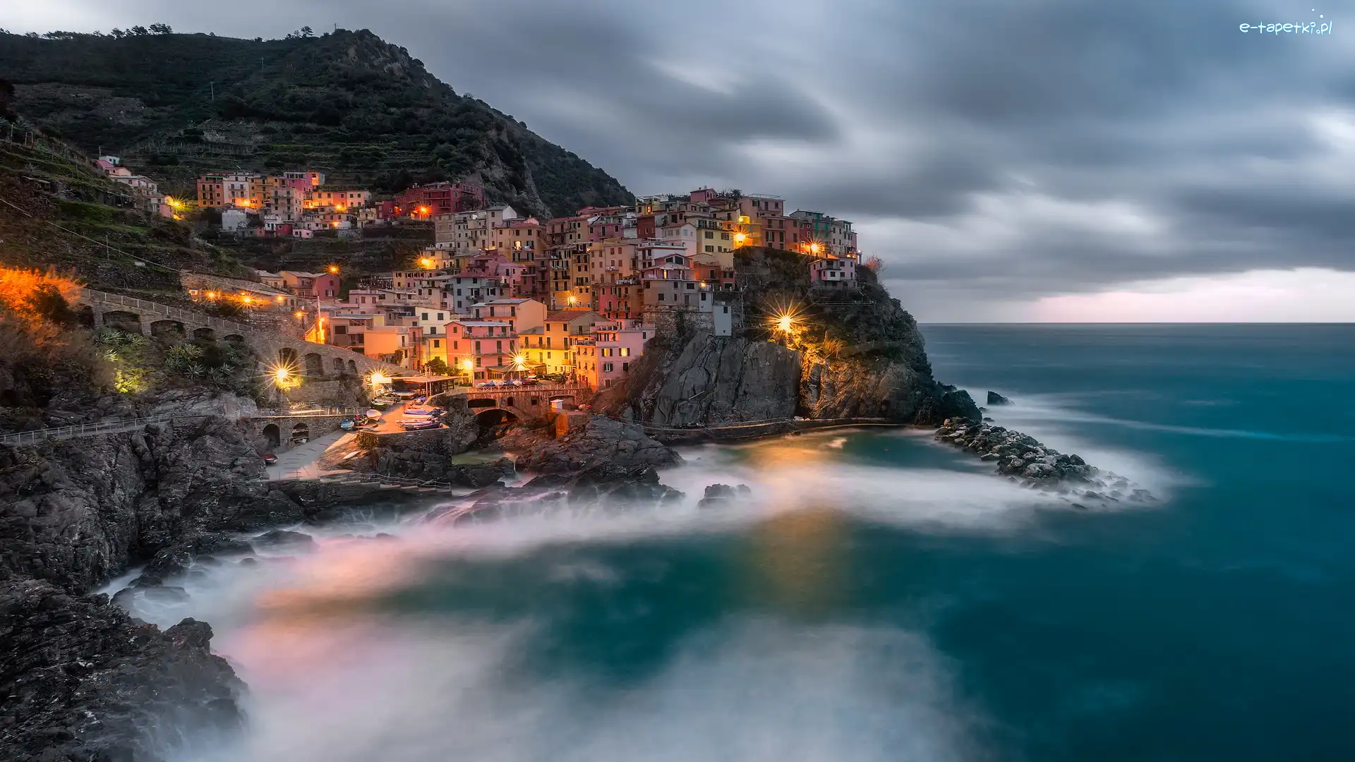 Skały, Manarola, Oświetlone, Gmina Riomaggiore, Włochy, Morze Liguryjskie, Domy