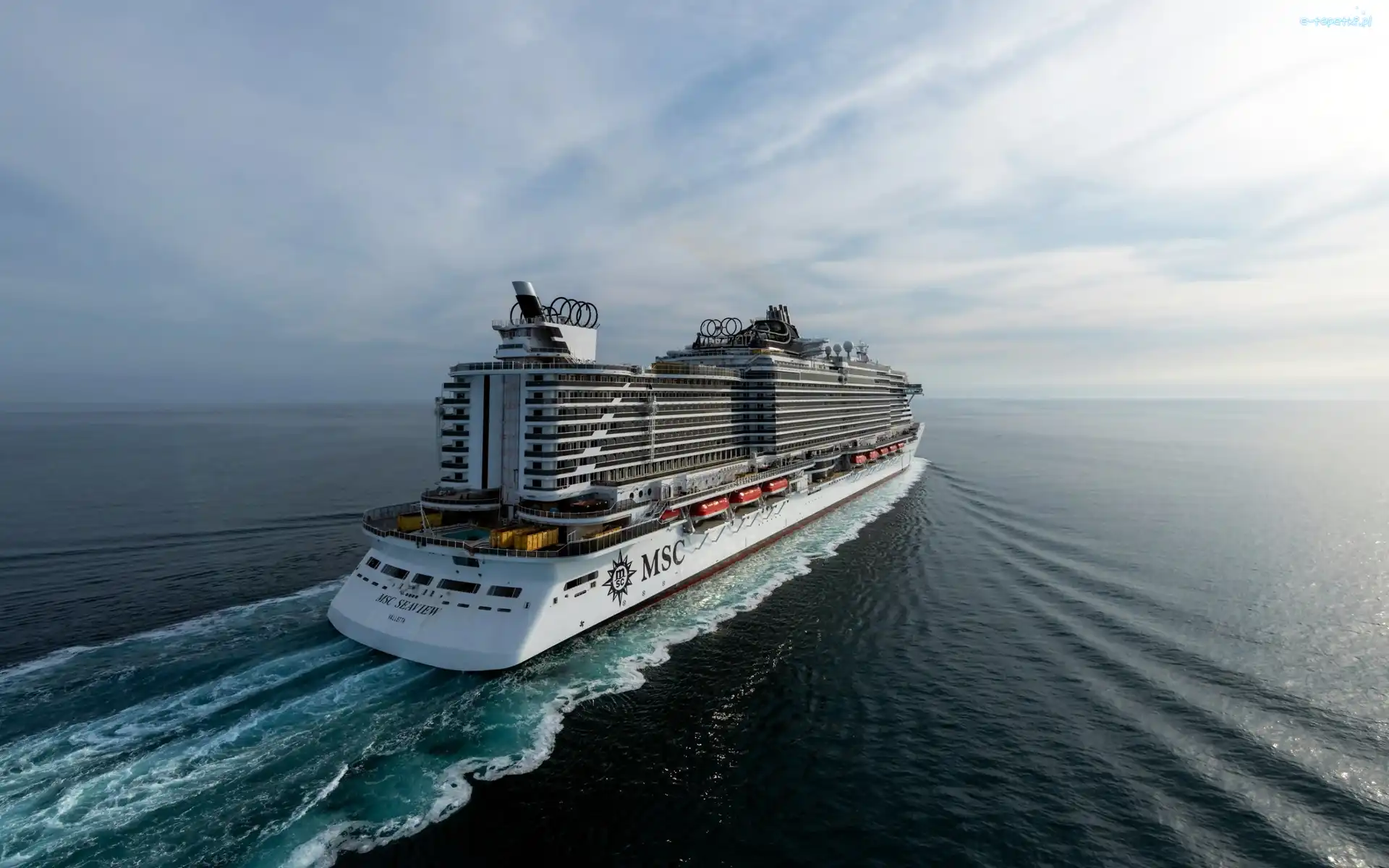 Morze, MSC Seaview, Statek wycieczkowy