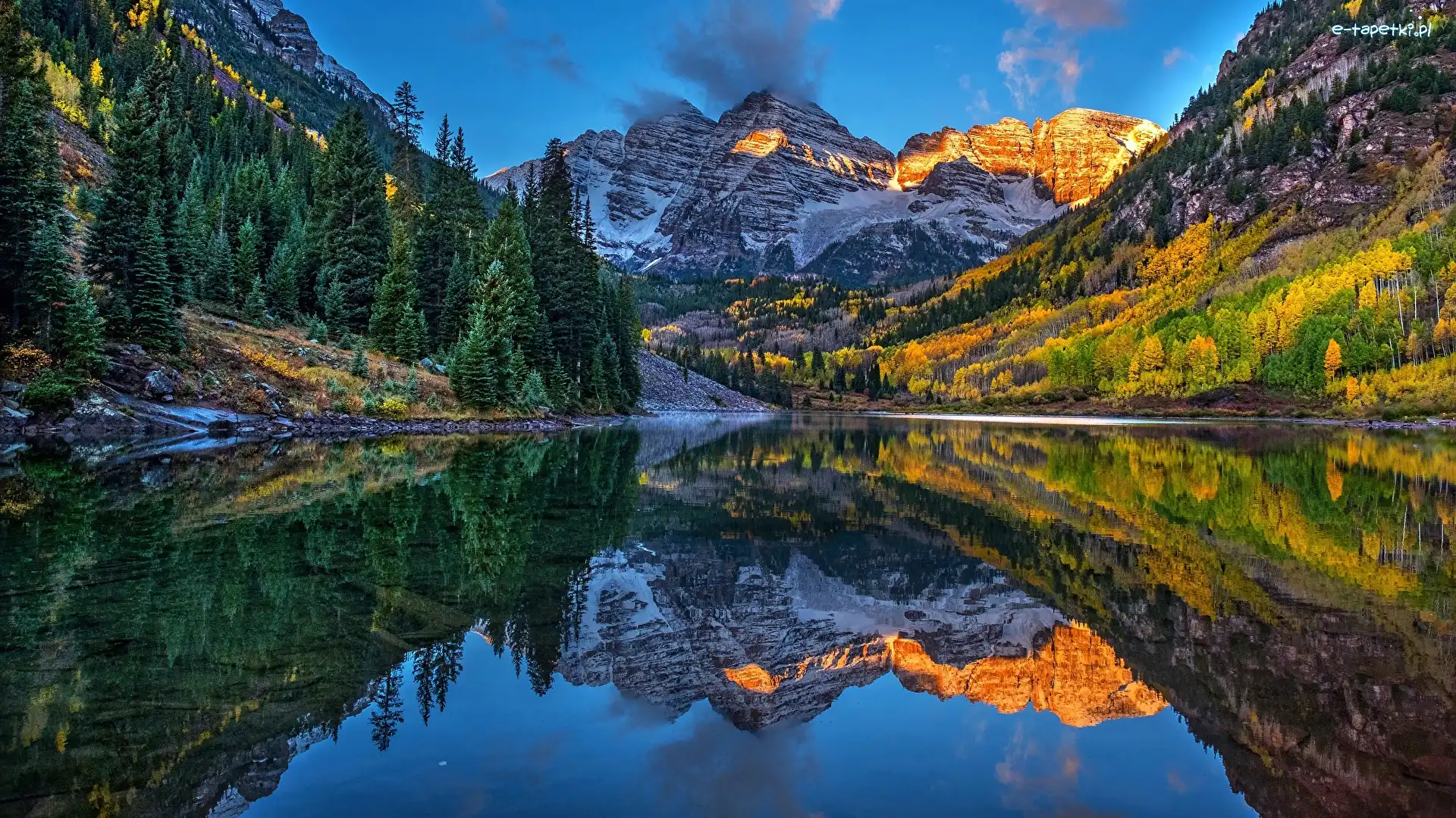 Maroon Bells, Maroon Lake, Stany Zjednoczone, Kolorado, Szczyty, Góry, Drzewa, Jezioro