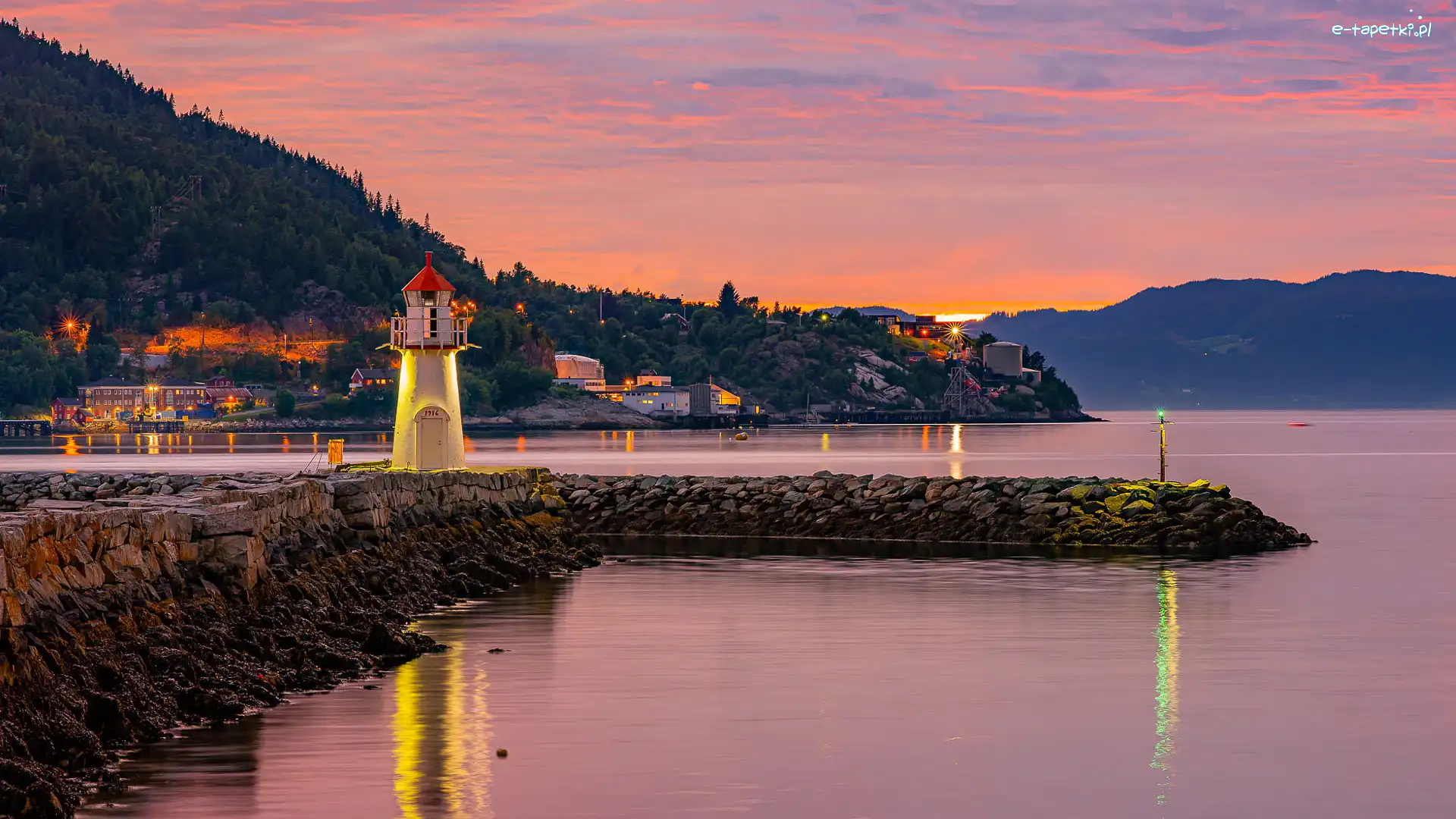 Norwegia, Wzgórza, Zachód słońca, Góry, Latarnia morska, Trondheim, Fiord Trondheimsfjorden
