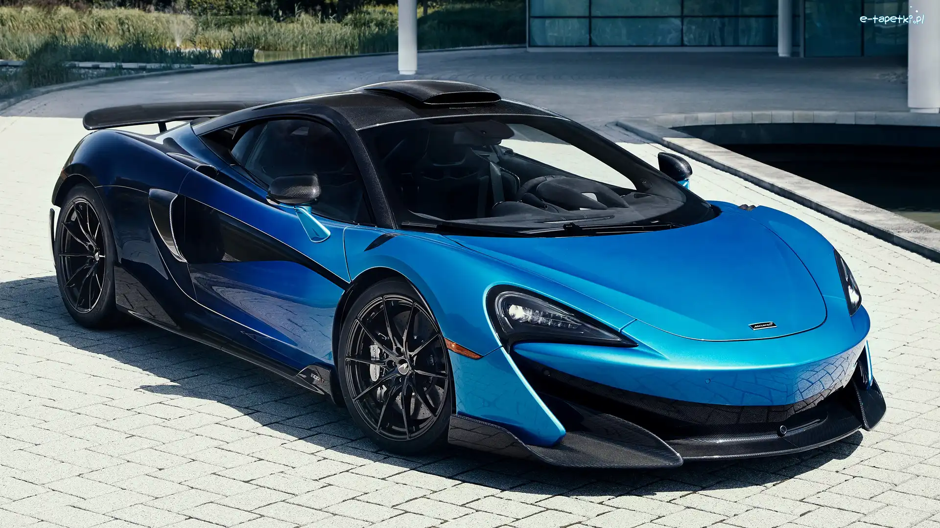McLaren 600LT, Niebieski
