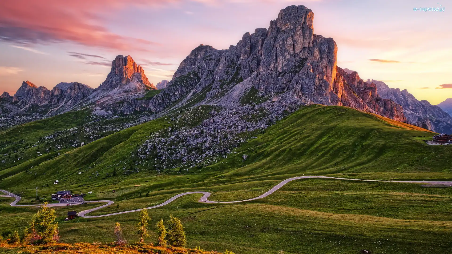 Drzewa, Góry, Włochy, Łąki, Dolomity, Kręta, Droga, Giau Pass, Góra Ra Gusela, Belluno