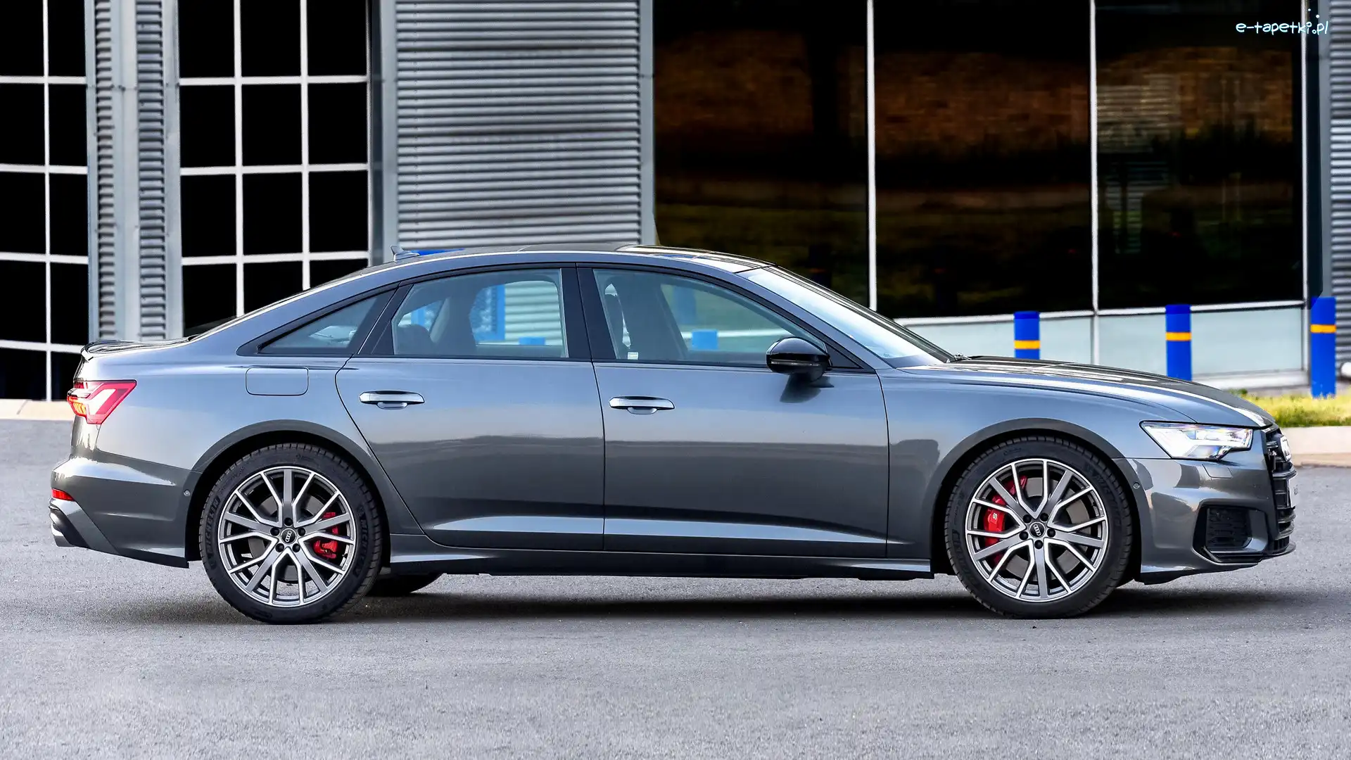 Sedan, Audi S6