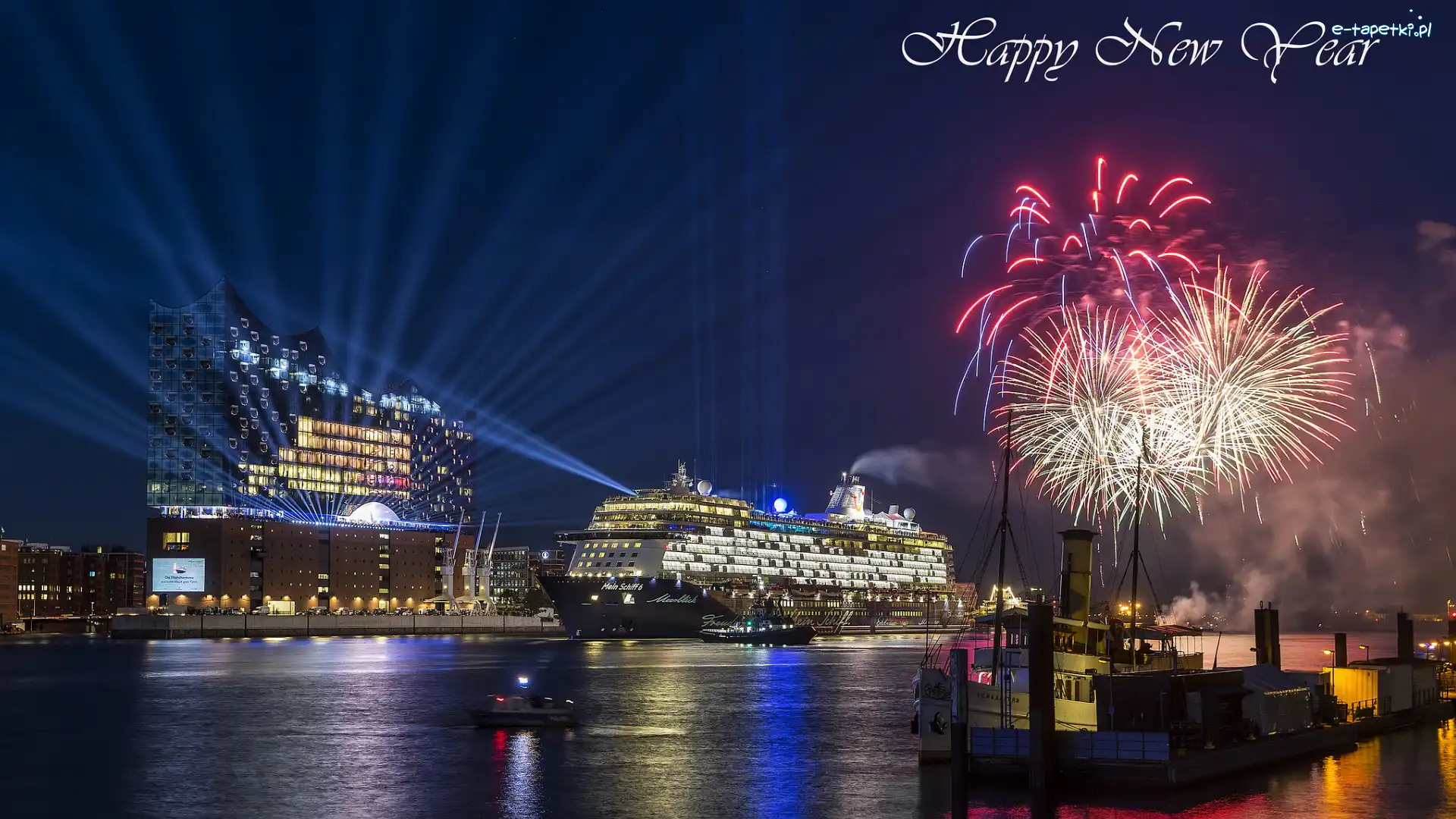 Fajerwerki, Sylwester, Niemcy, Hamburg, Port, Statek pasażerski, Mein Schiff 6, Nowy Rok