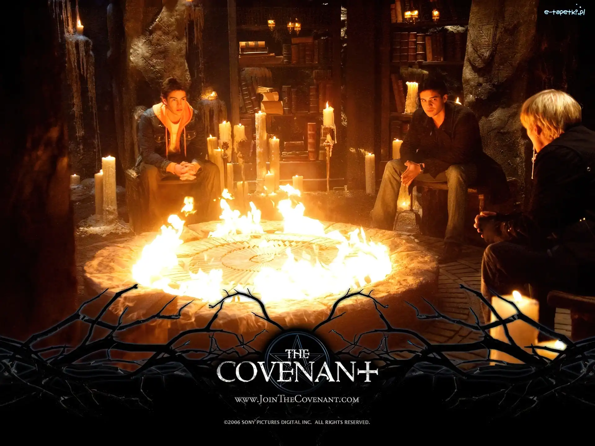 The Covenant, ogień, świece, chłopacy, księgi