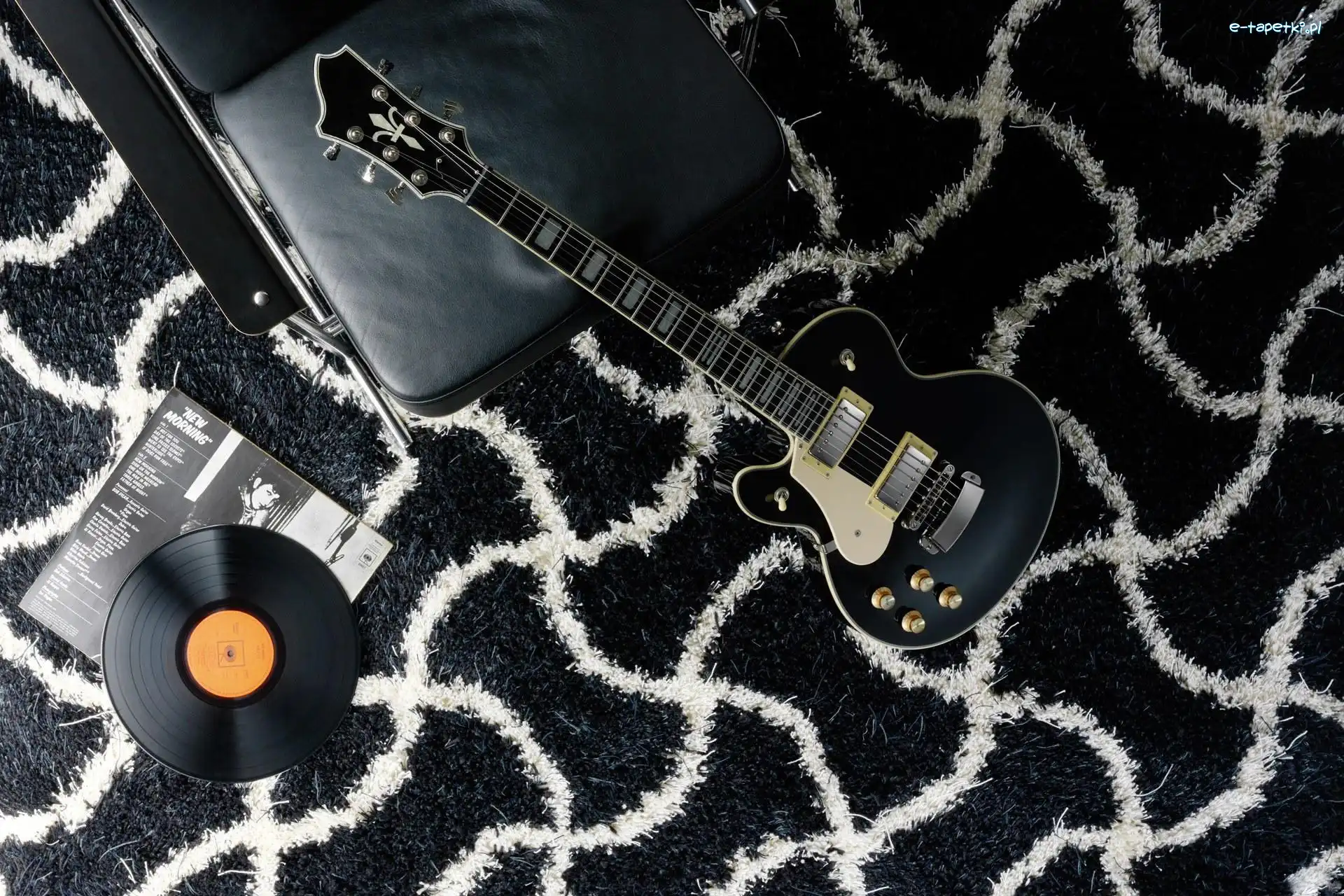 Gitara, Okładka, Płyta winylowa, Dywan, Krzesło