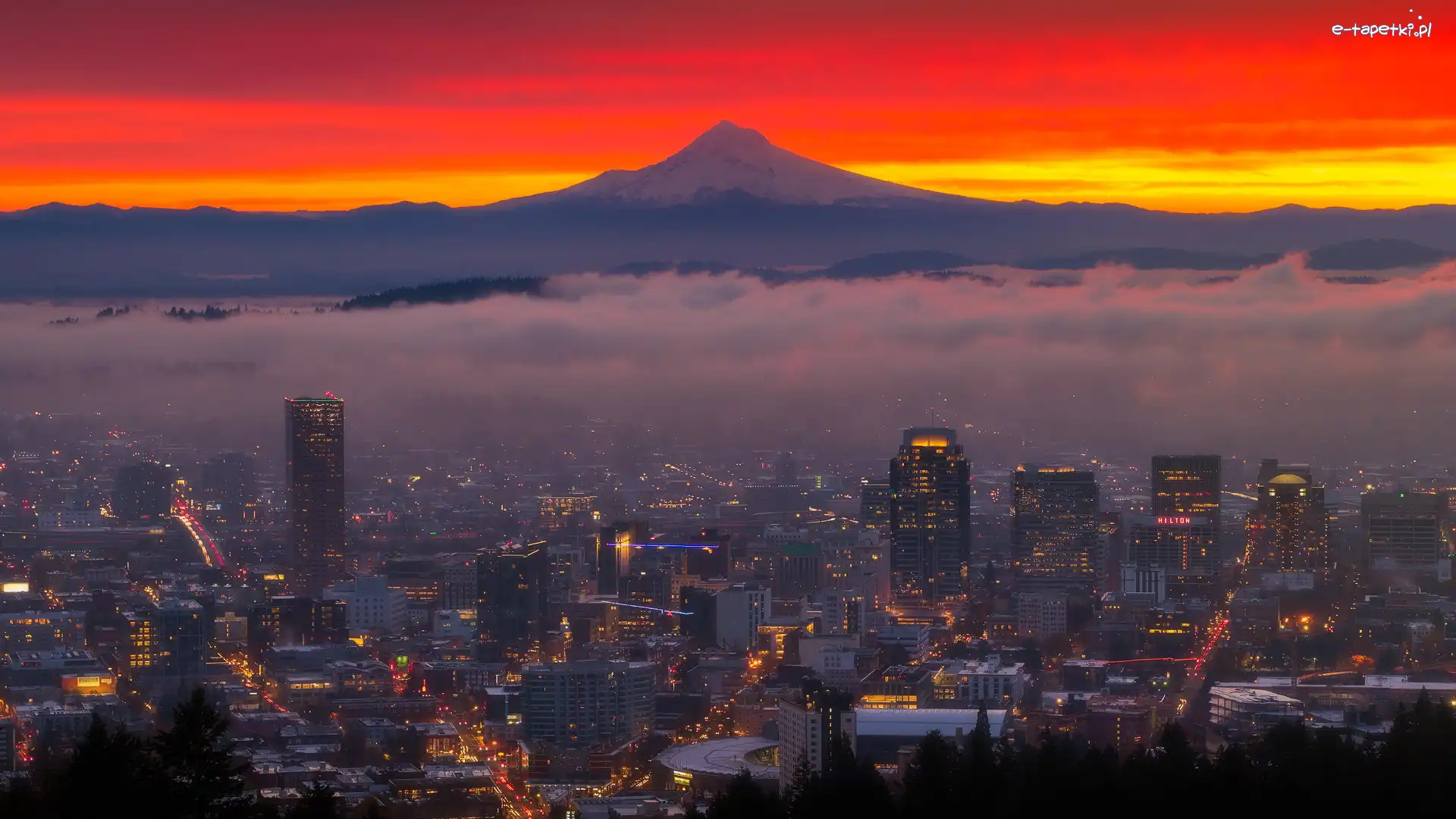 Miasto, Oświetlone, Stratowulkan, Góra, Wschód słońca, Stany Zjednoczone, Stan Oregon, Mount Hood, Portland