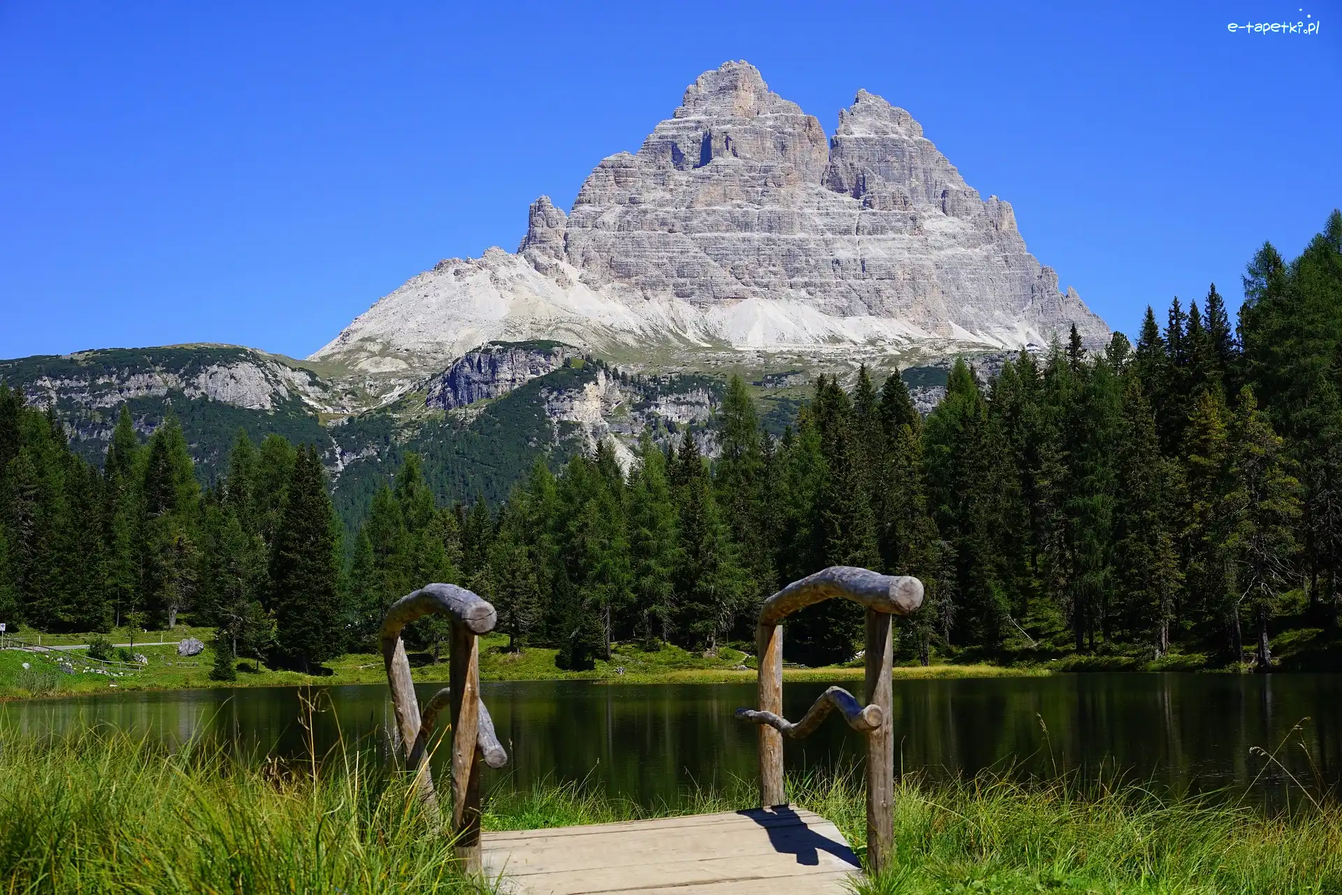 Drzewa, Antorno Lake, Włochy, Las, Góry, Dolomity, Masyw Tre Cime di Lavaredo, Jezioro, Mostek, Prowincja Belluno
