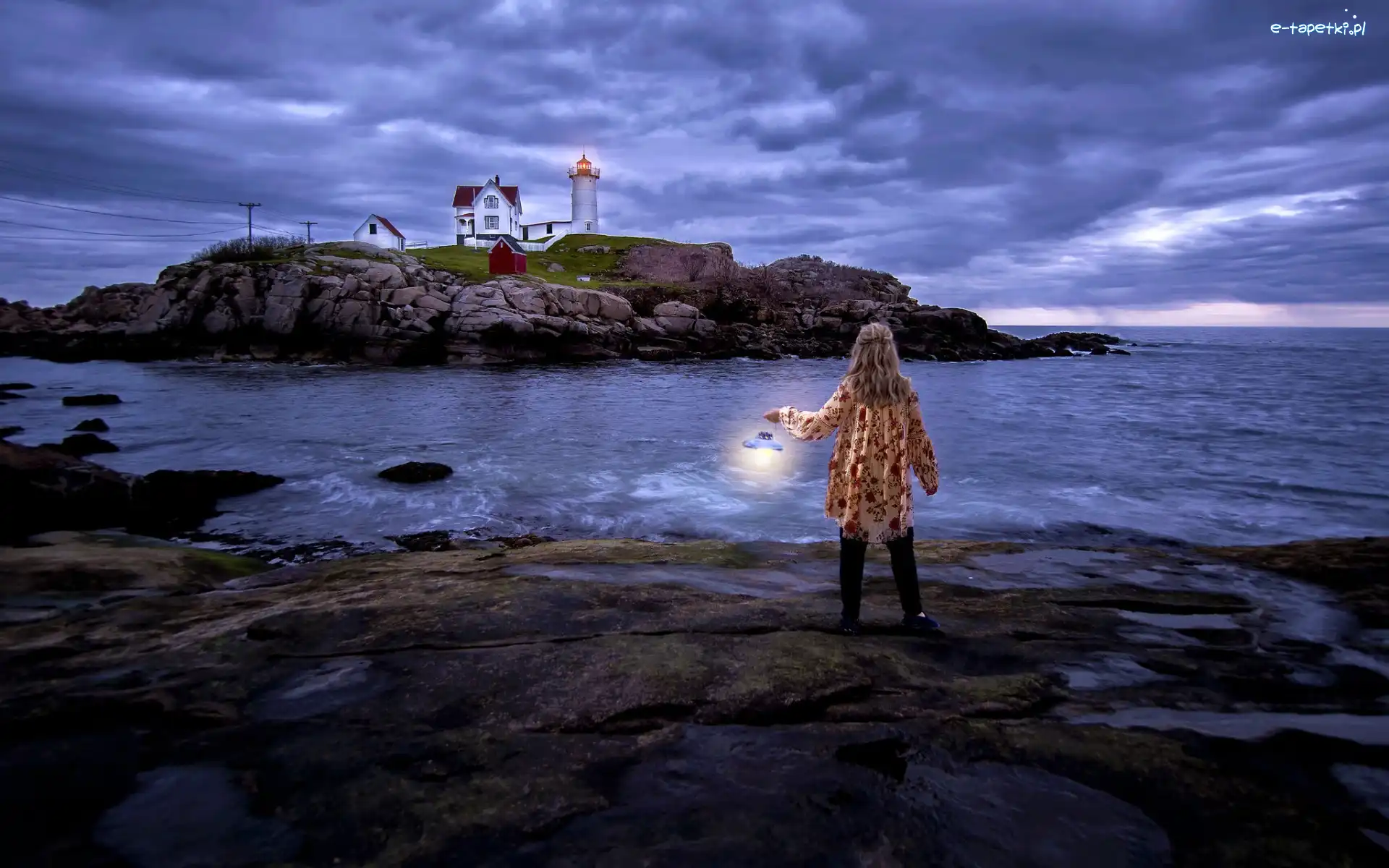 Lampa, Kobieta, Latarnia morska, Skały, Morze, Stany Zjednoczone, Stan Maine, Nubble Lighthouse, Cape Neddick
