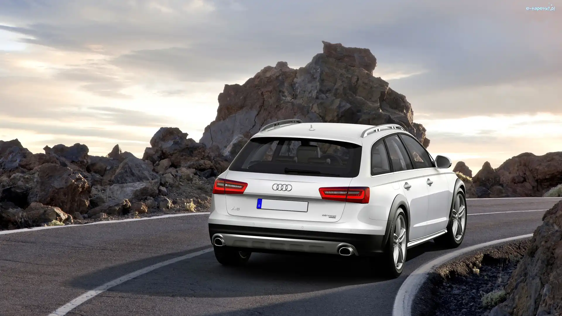 Białe, Audi A6 Allroad