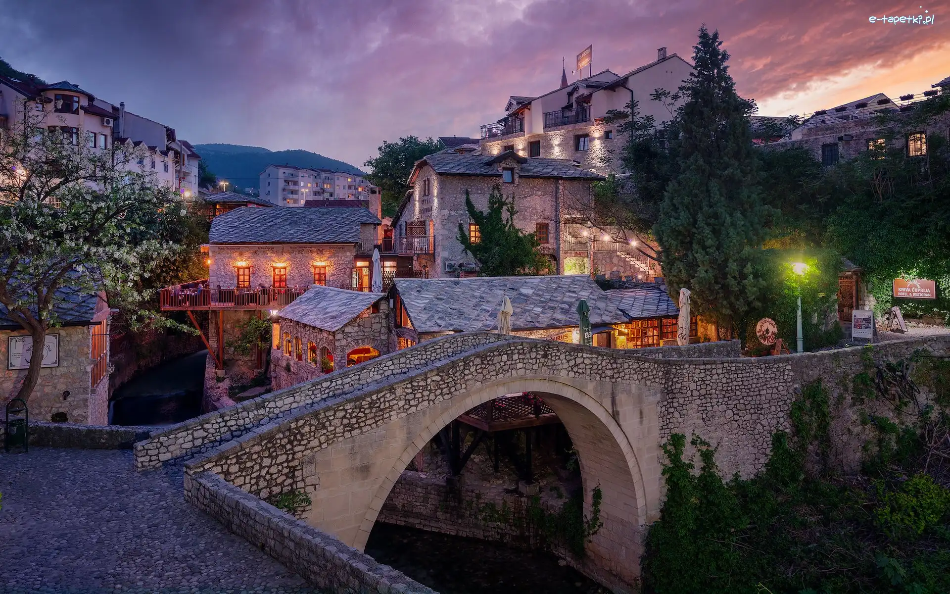 Most, Mostar, Domy, Wieczór, Miasto, Bośnia i Hercegowina