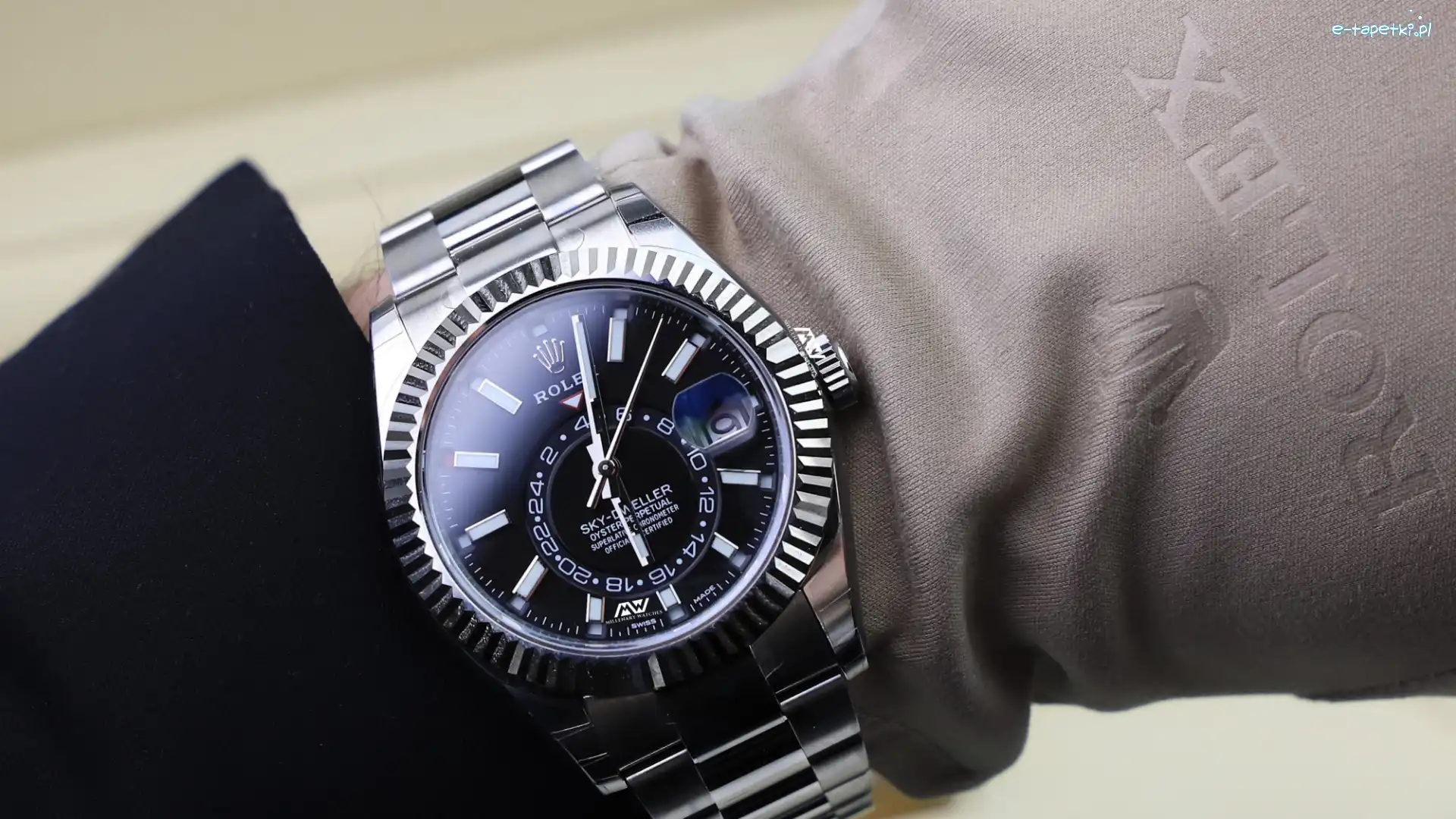 Rolex Sky Dweller, Zegarek