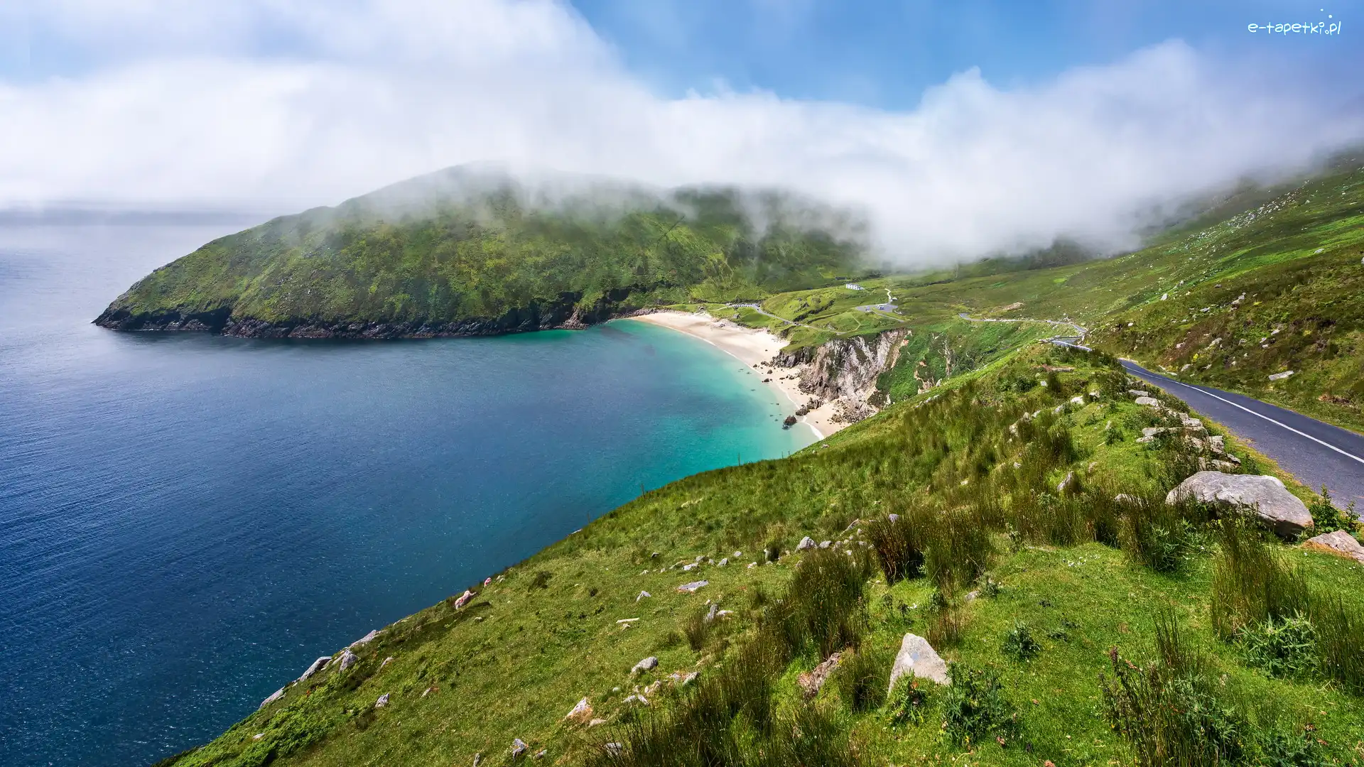 Droga, Zatoka, Irlandia, Mgła, Plaża, Keem Beach, Góry, Morze, Keem Bay, Wyspa Achill