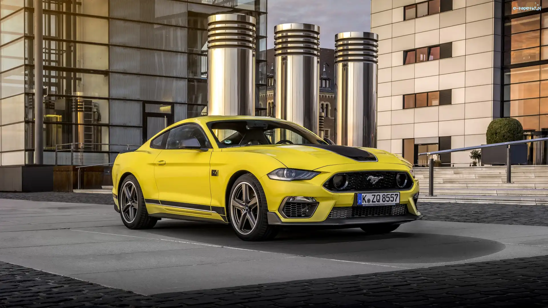 Ford Mustang Mach 1, Budynki, 2021, Żółty